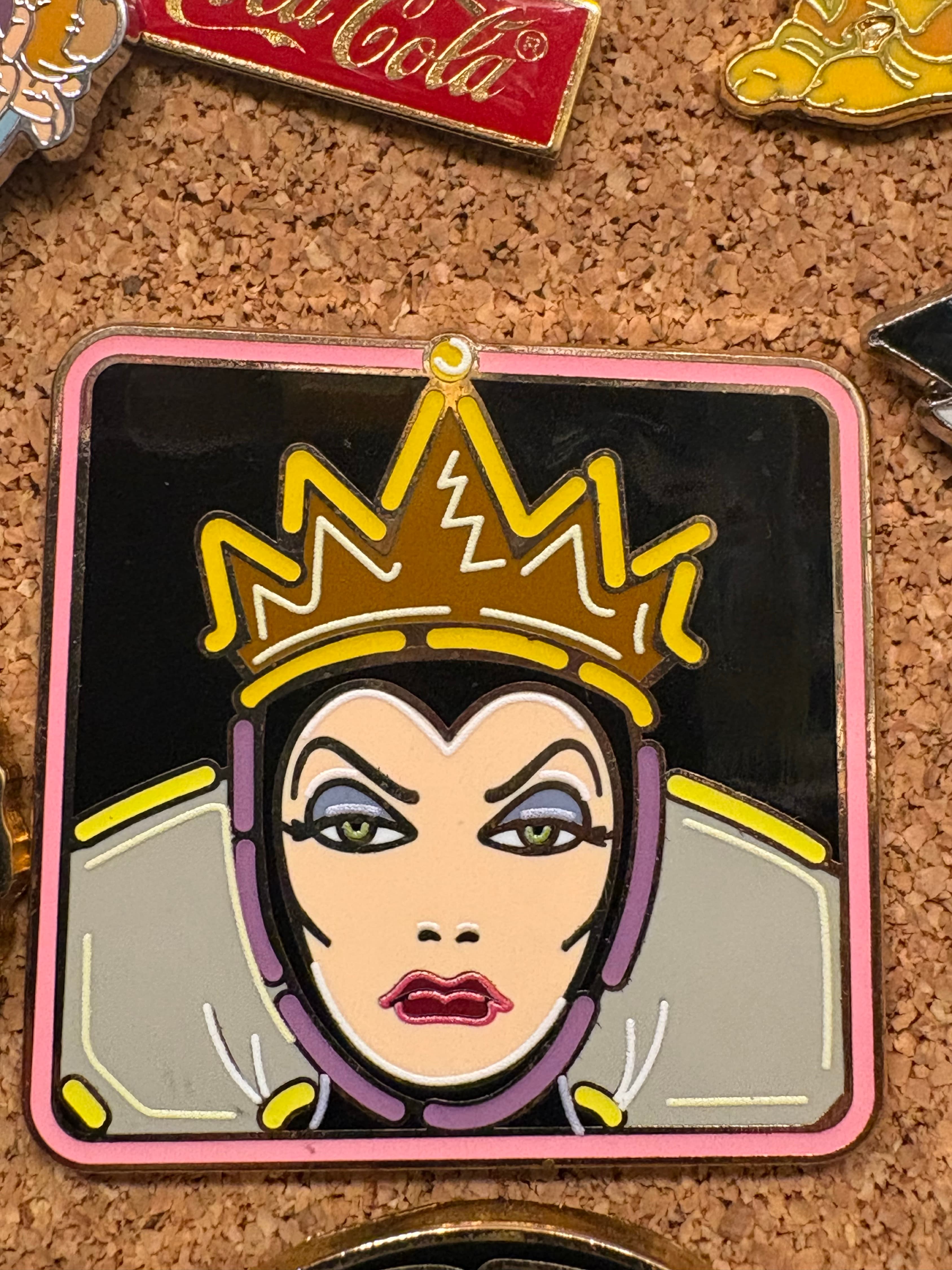 HKDL - Evil Queen - Snow White and the Seven Dwarfs - Glow In The Dark Neon Signs front