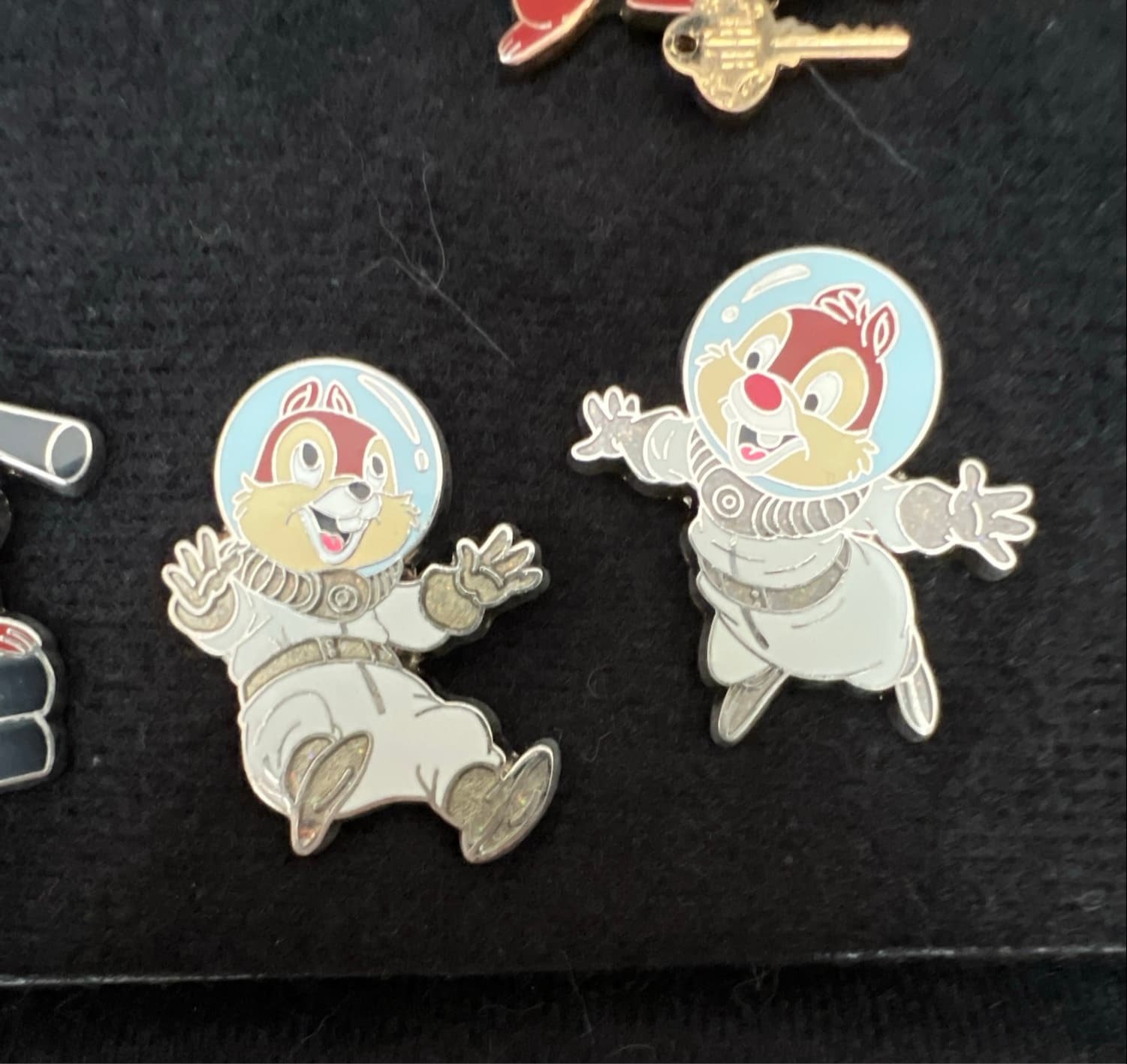 Chip Astronaut - Chip and Dale Astronauts 2 Pin Set front