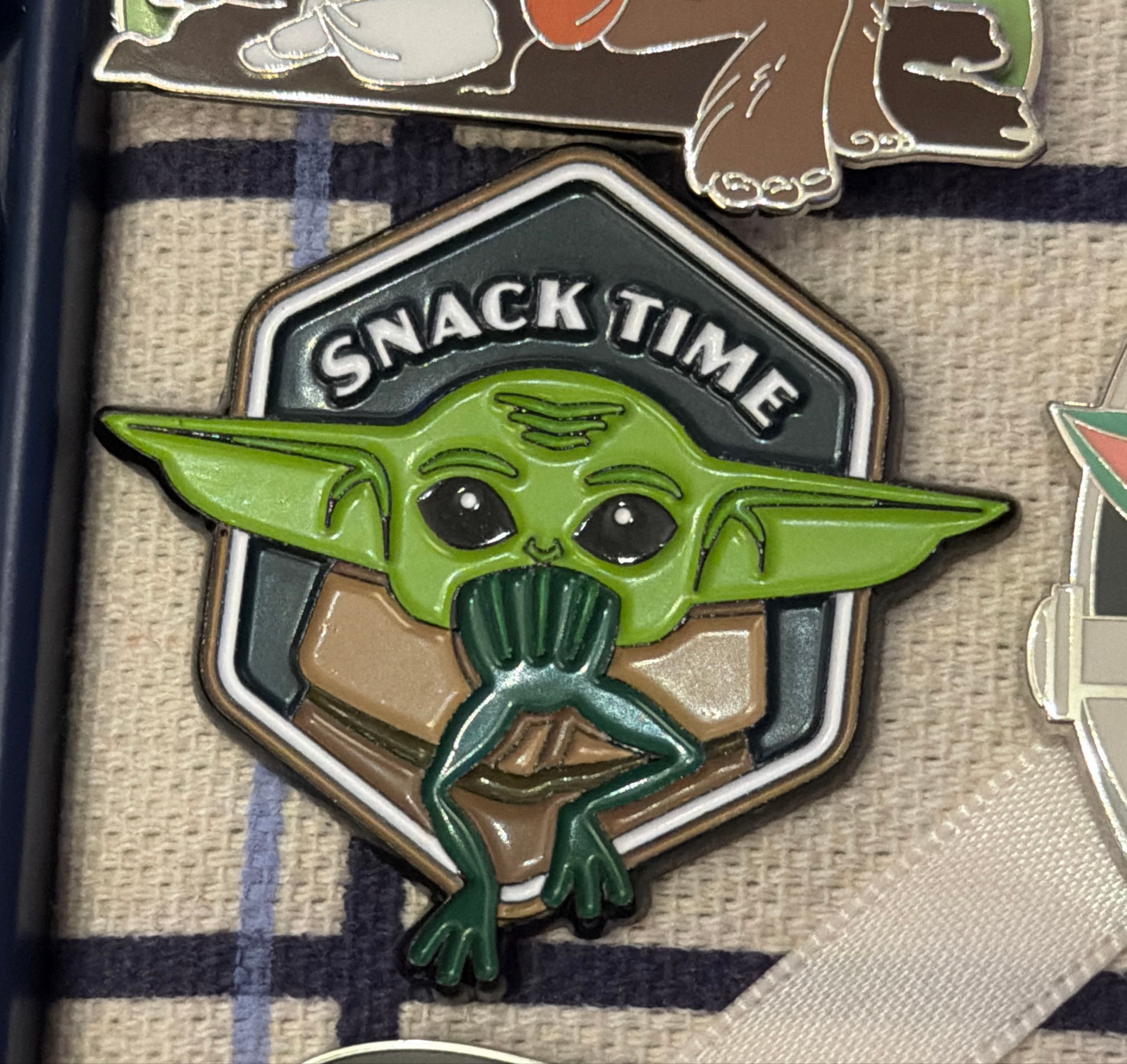 Grogu Snack Time - Star Wars: The Mandalorian front