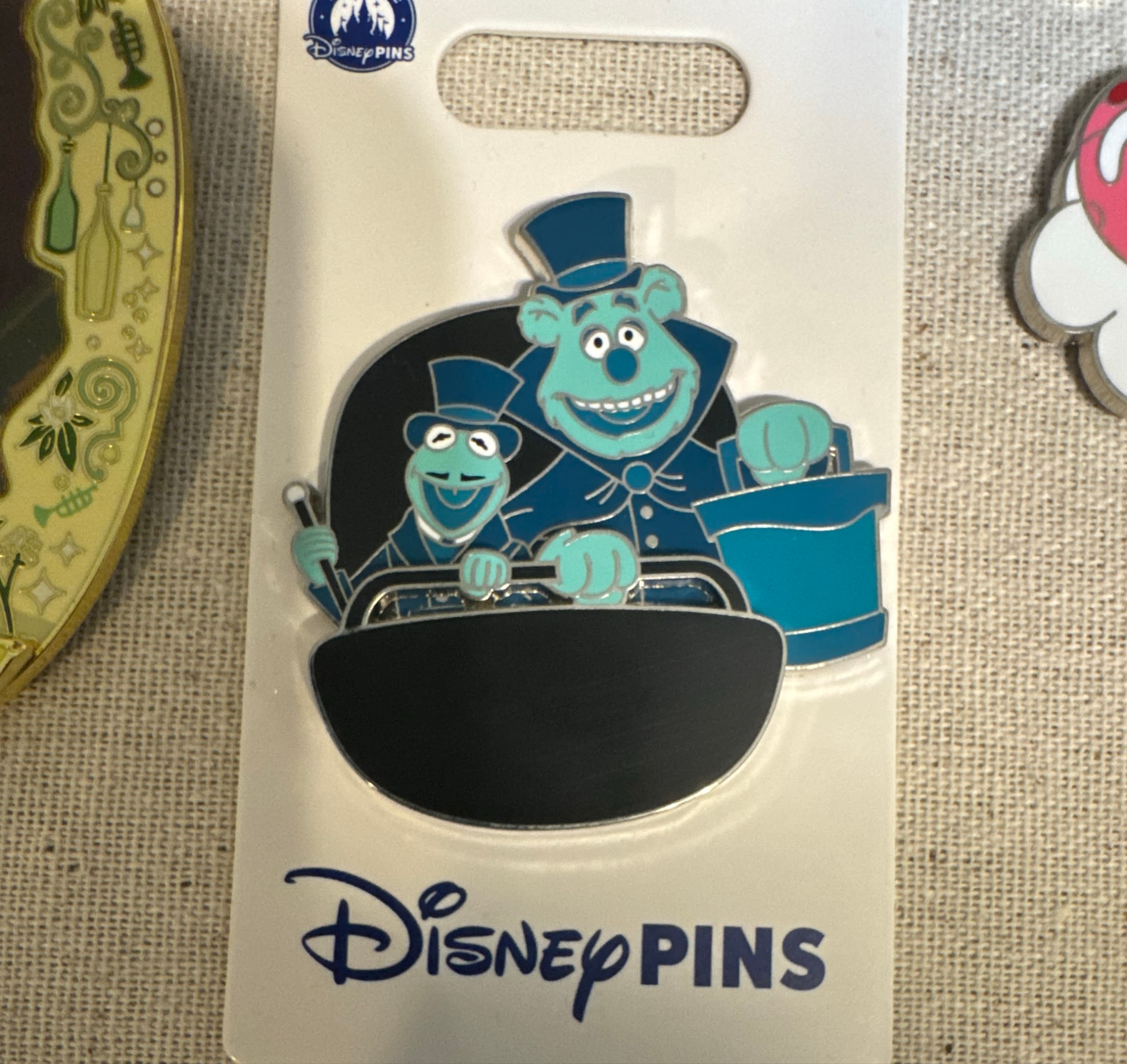 Muppets Haunted Mansion - Kermit and Fozzie in Doom Buggy front