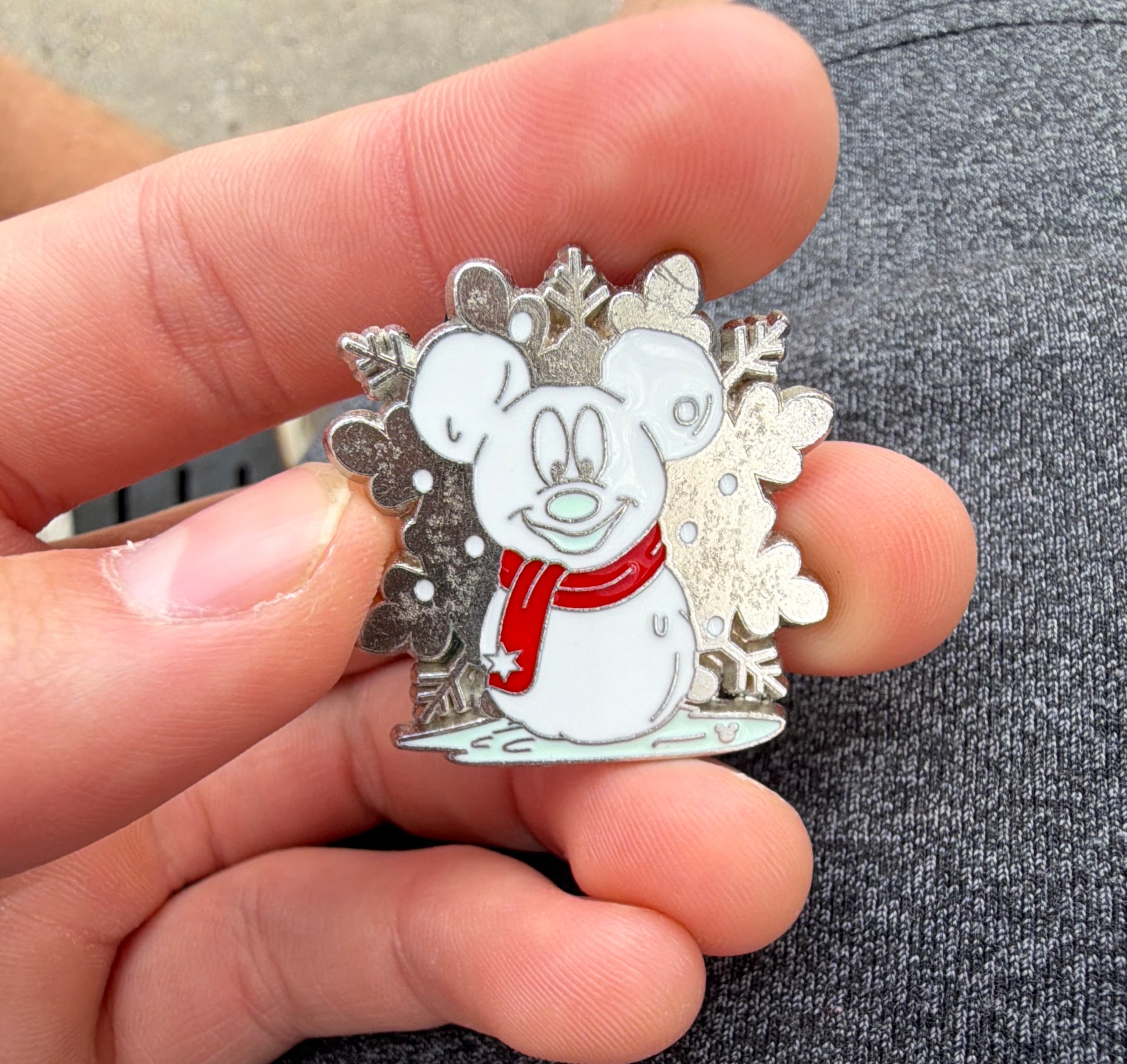 Mickey Mouse Snowman Snowflake - Hidden Mickey 2007 front