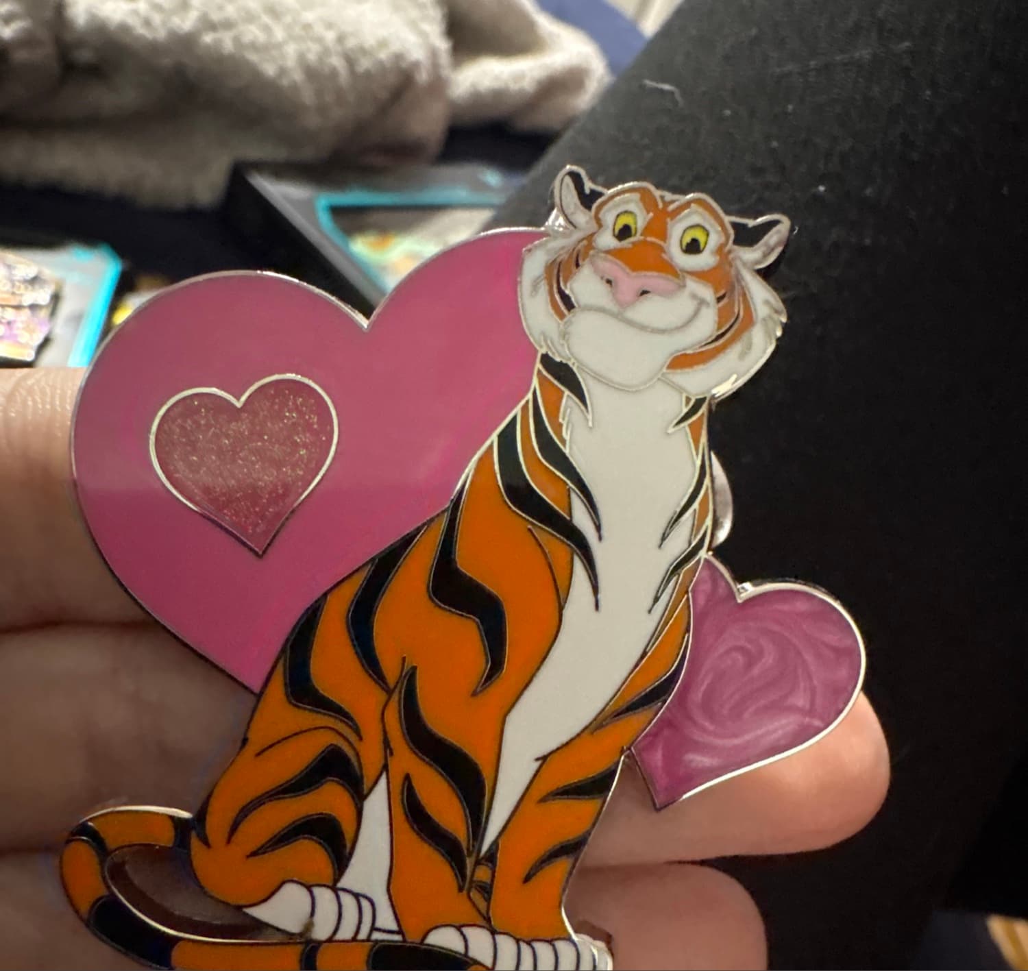 Rajah in Heart Valentine Series Glitter Pin front