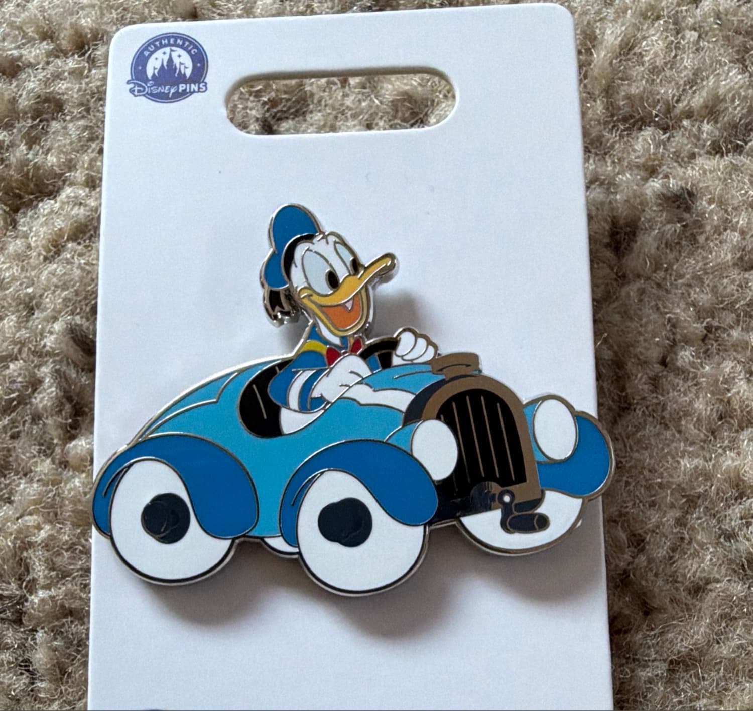 Donald Duck in a Car front
