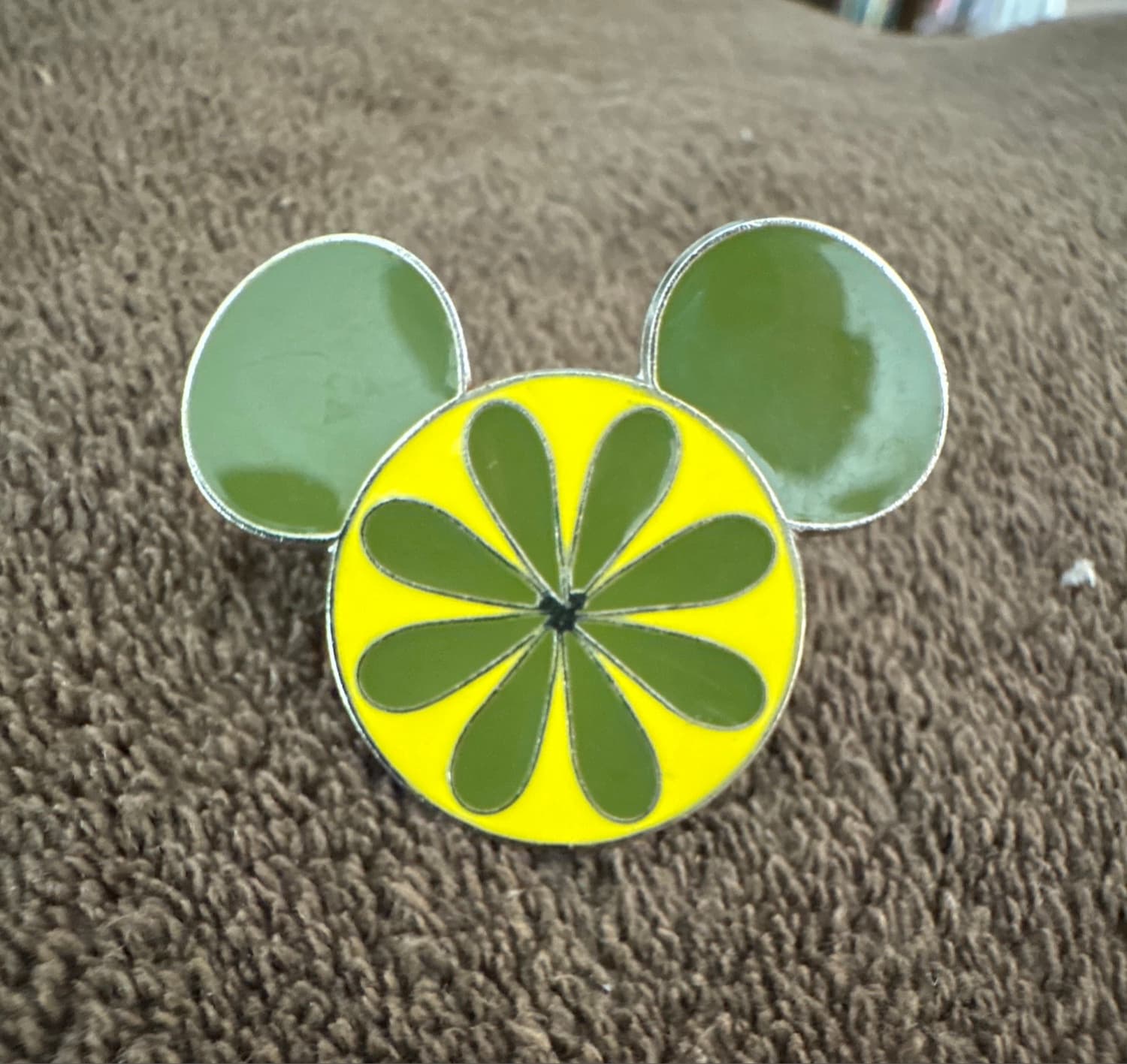 Lime Slice - Mickey Icon Fruit Pin front