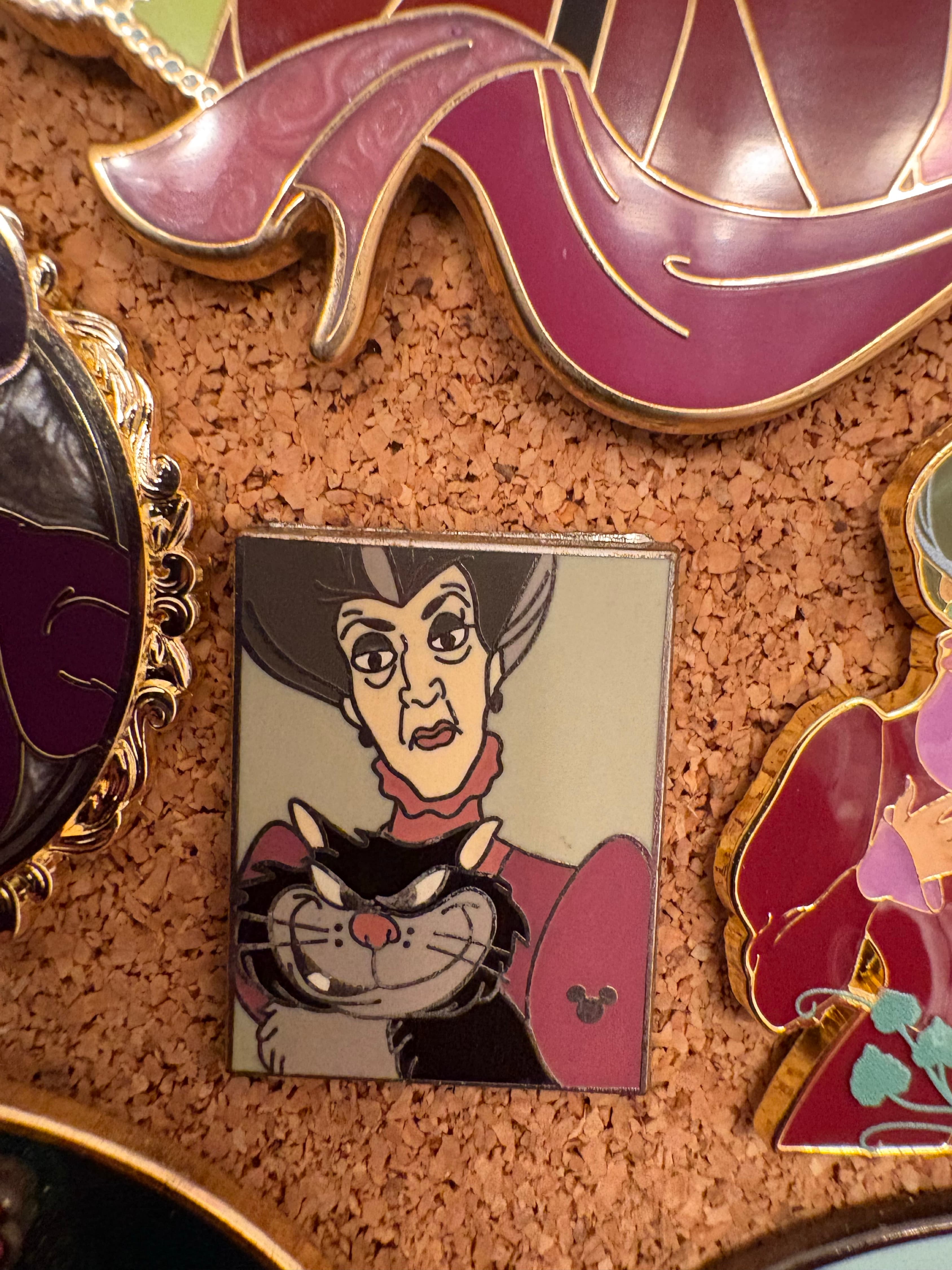 Lady Tremaine & Lucifer Villains with Pets front