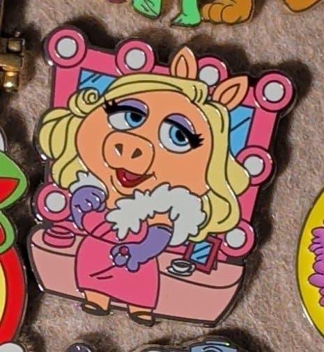 Miss Piggy - Disney Vanities - Series 1 front