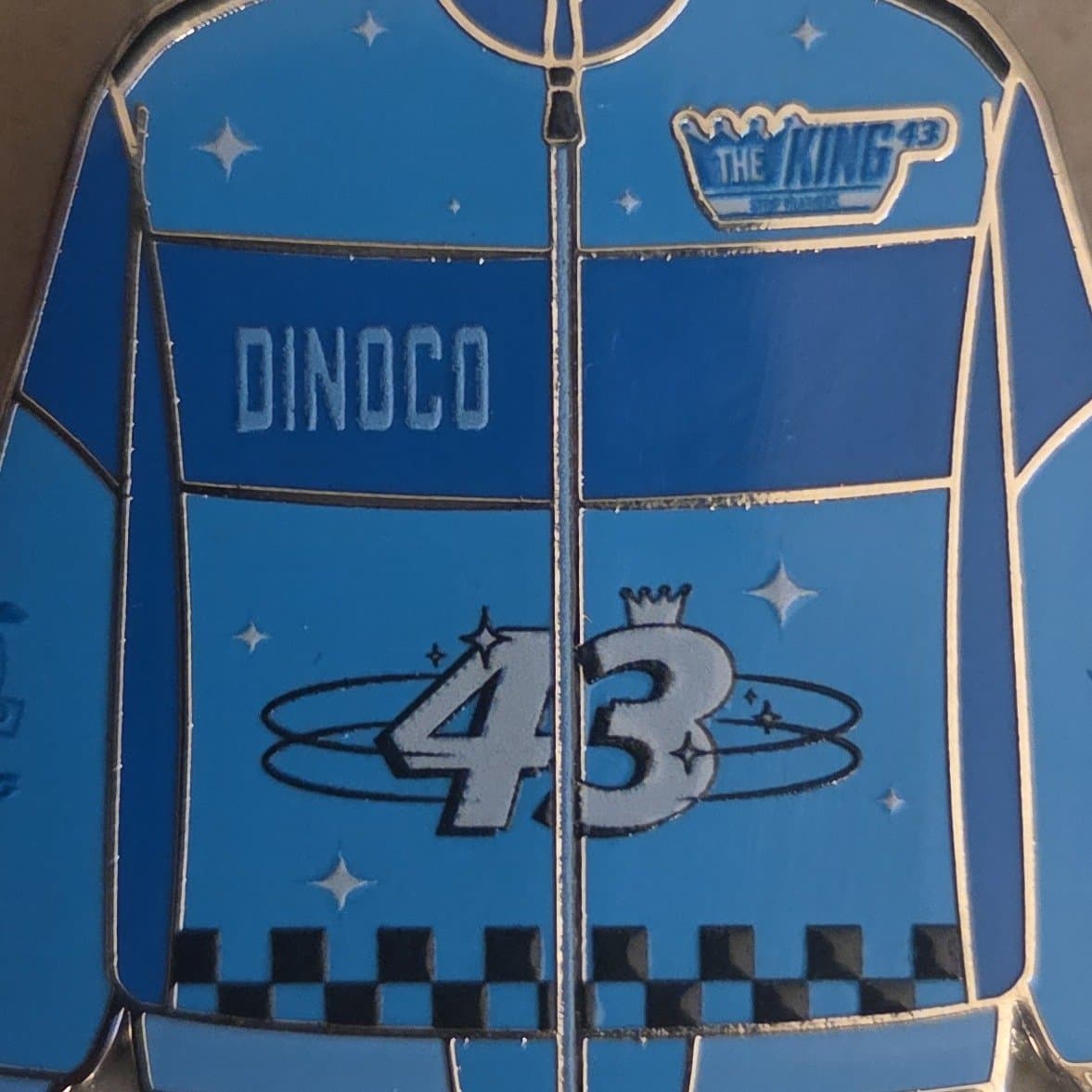 Disney Pixar Cars The King 43 Dinoco Racing Jacket Enamel Pin front