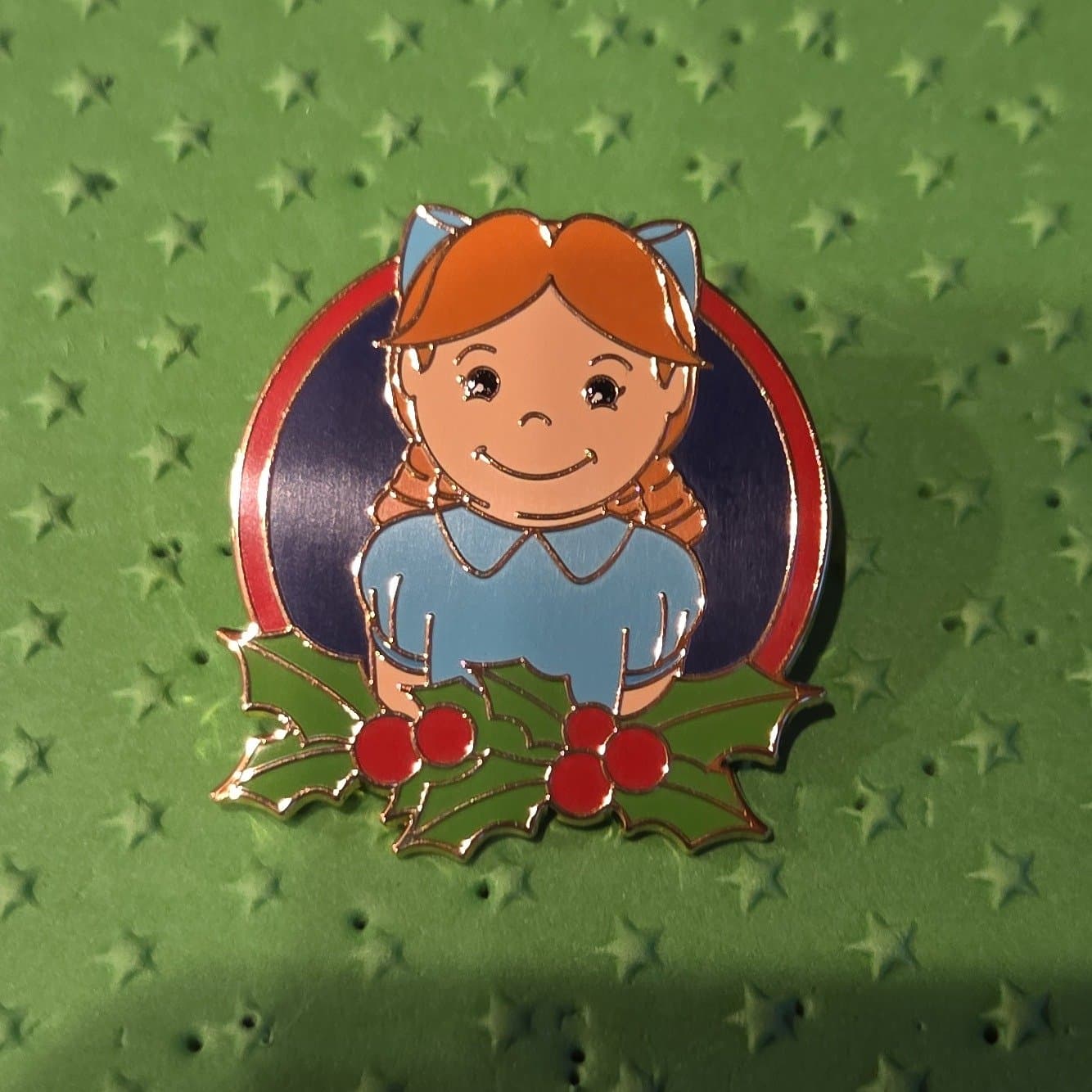 Wendy Darling - It's a small world holiday mystery collection 2025 front