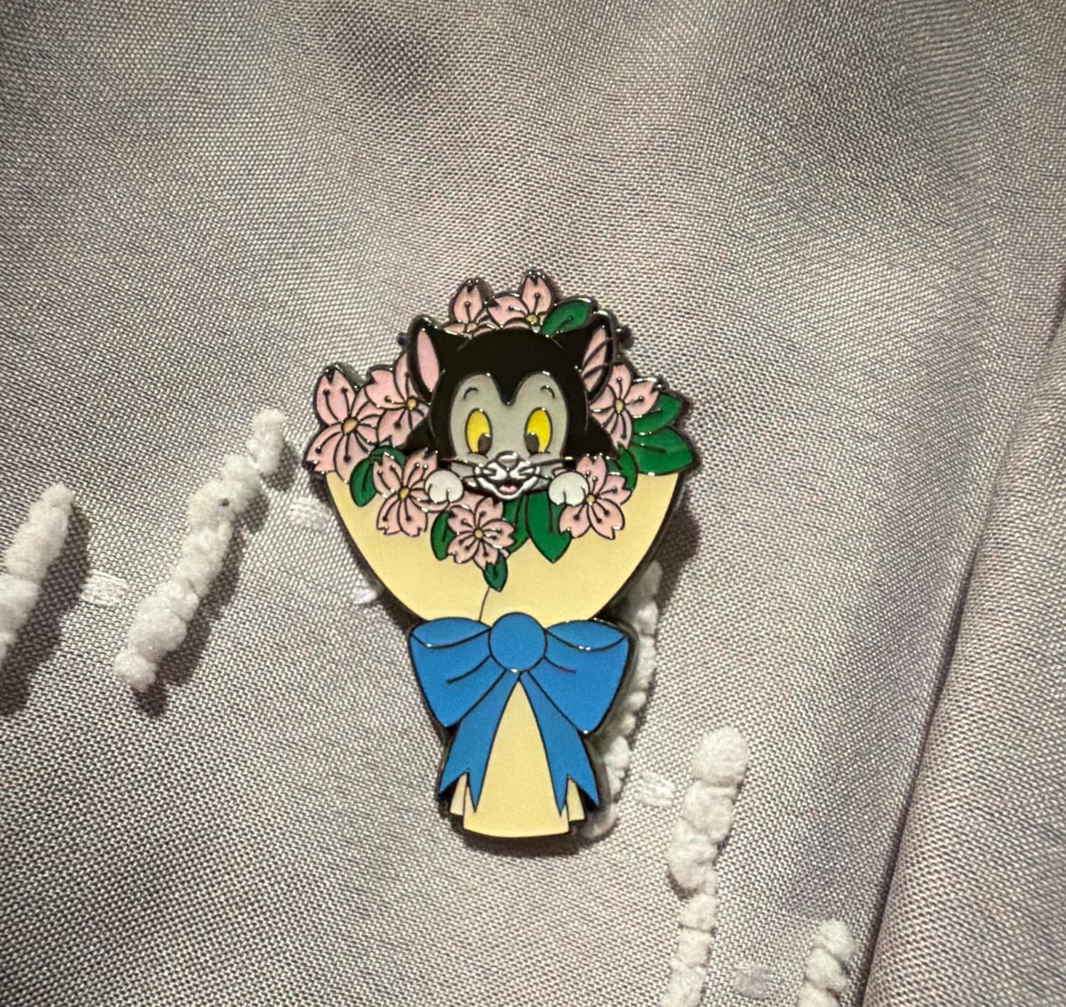 Loungefly Cat Bouquet Blind Box Pin Figaro Pinocchio front