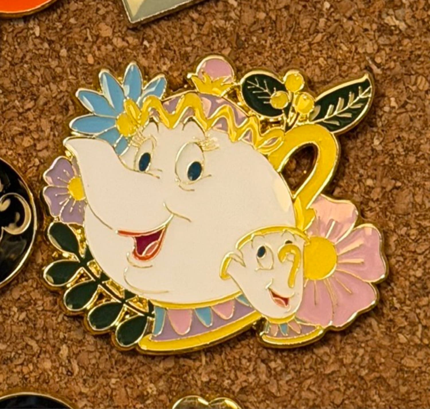 Mrs. Potts and Chip - Disney Sidekicks Floral front