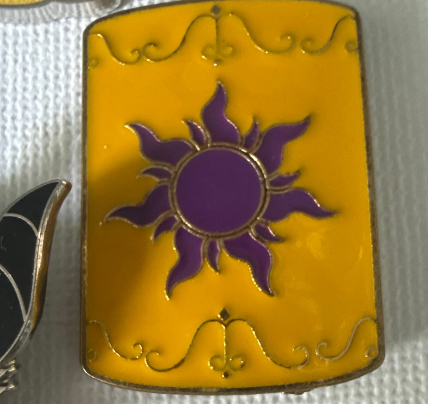 Sun Lantern Rapunzel Tangled Pin front