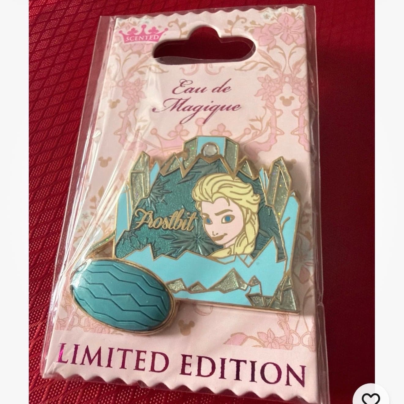 Elsa Eau de Magique Scented Pin front