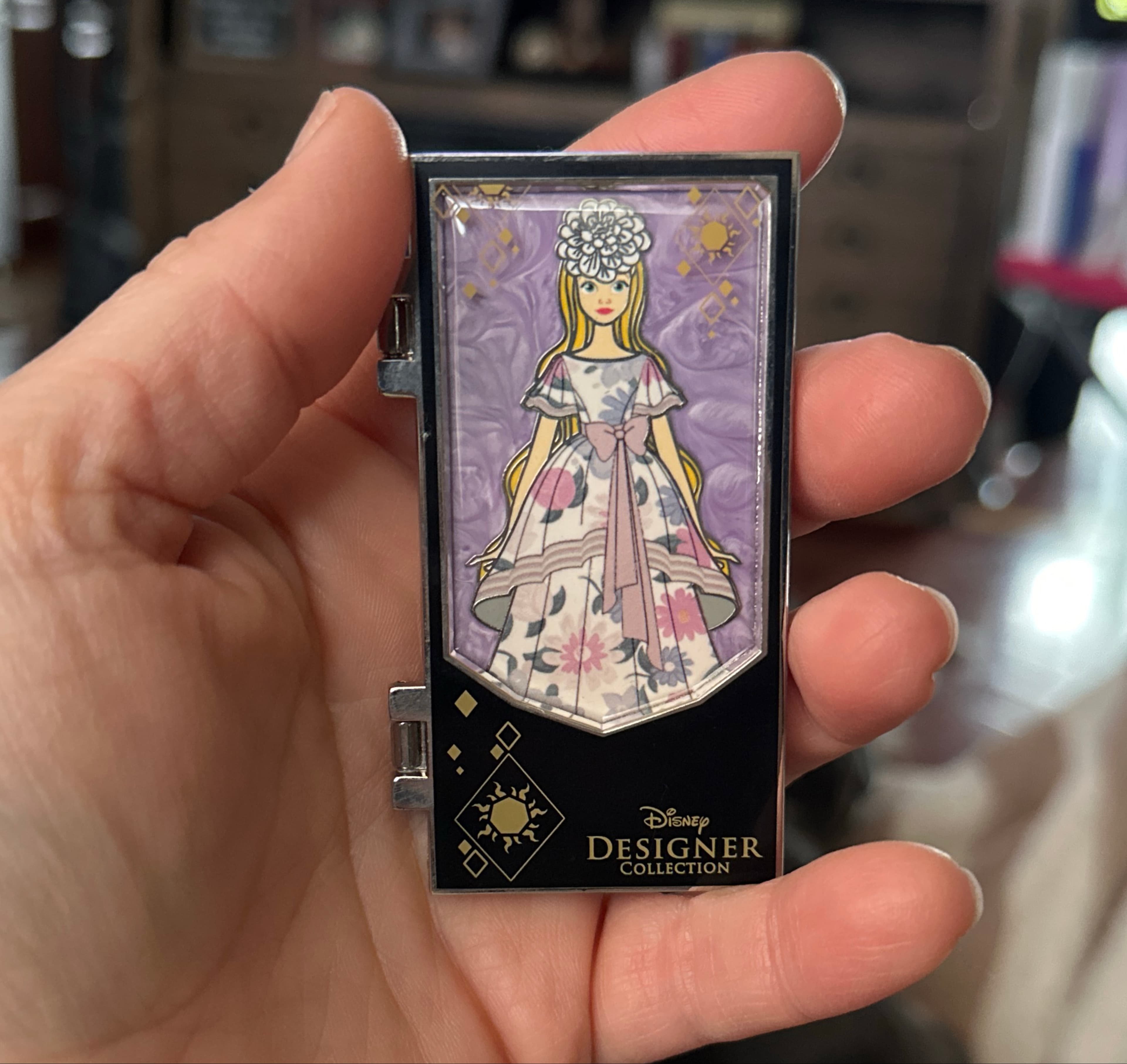 Rapunzel Hinged Pin - Disney Designer Collection - Ultimate Princess Celebration front