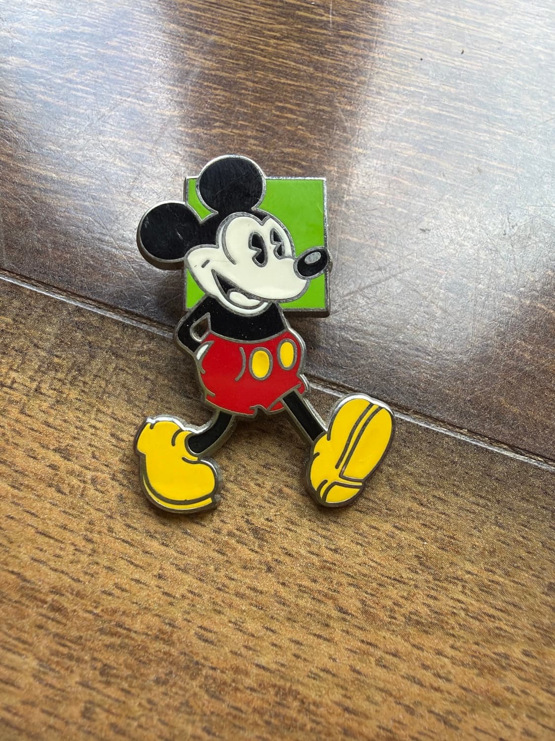 Mickey Walking Hands Behind Back - Green Square front