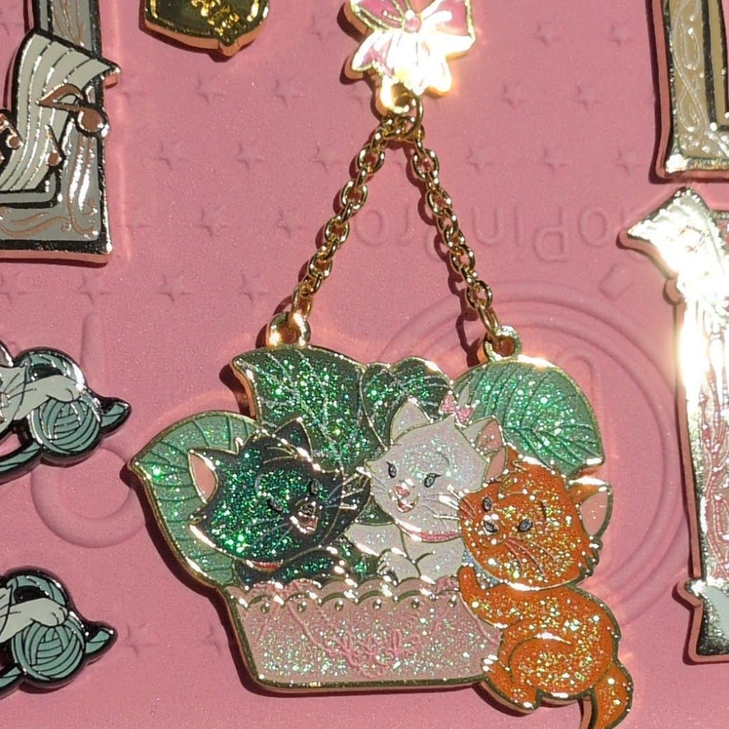 Loungefly Disney The Aristocats Kittens Glitter Dangle Planter Pin front