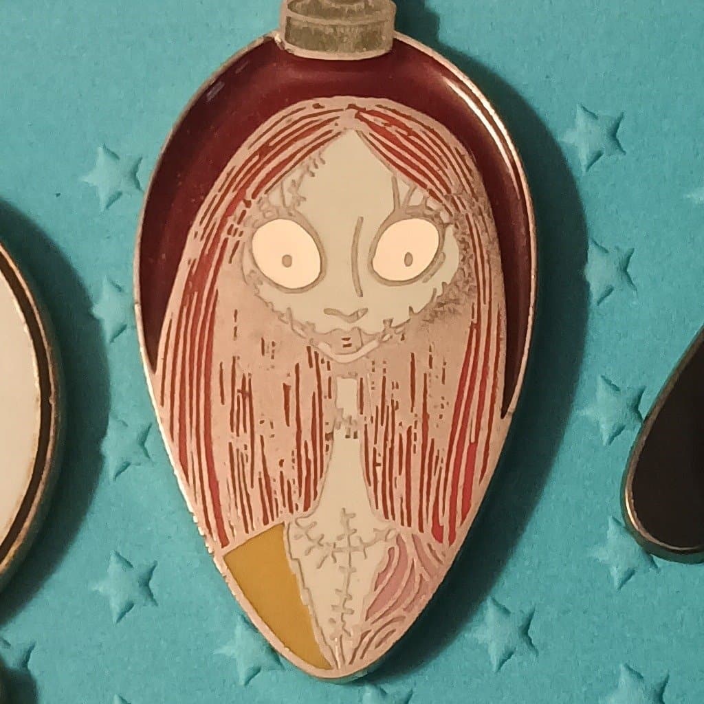 Sally - Ornament front