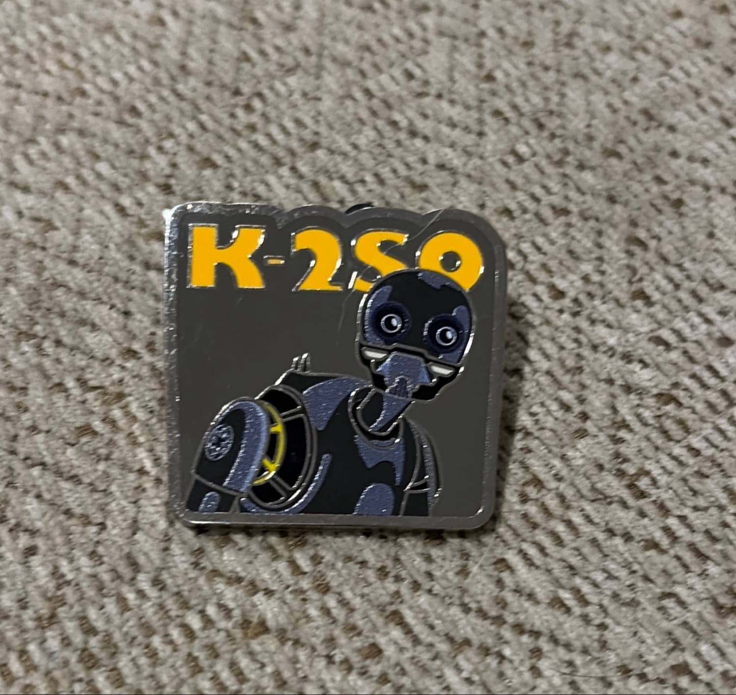 K-2SO Star Wars: Galaxy's Edge Droid Badge Pin front