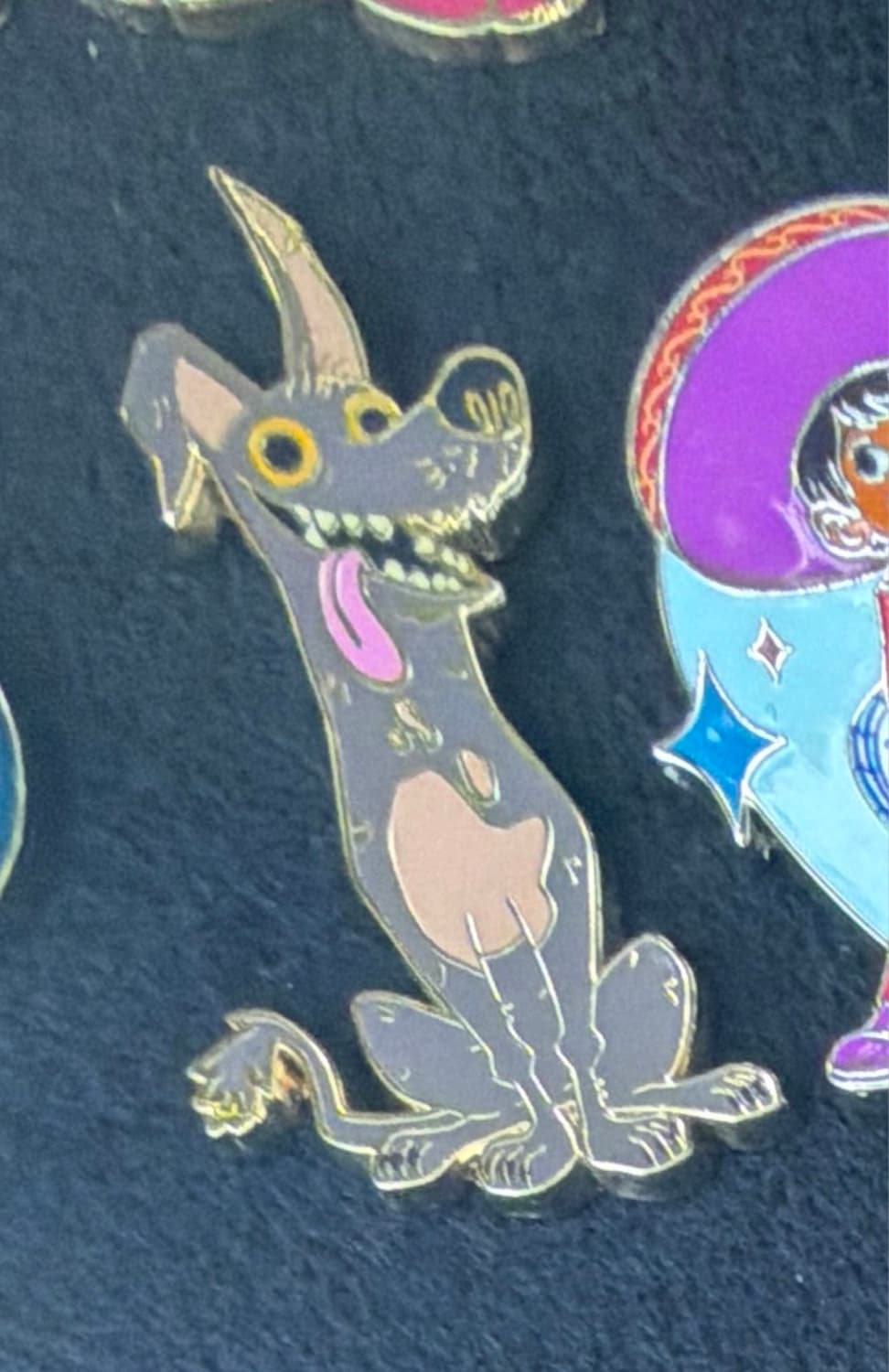 Dante (sitting, tongue out) - Coco Booster Set front
