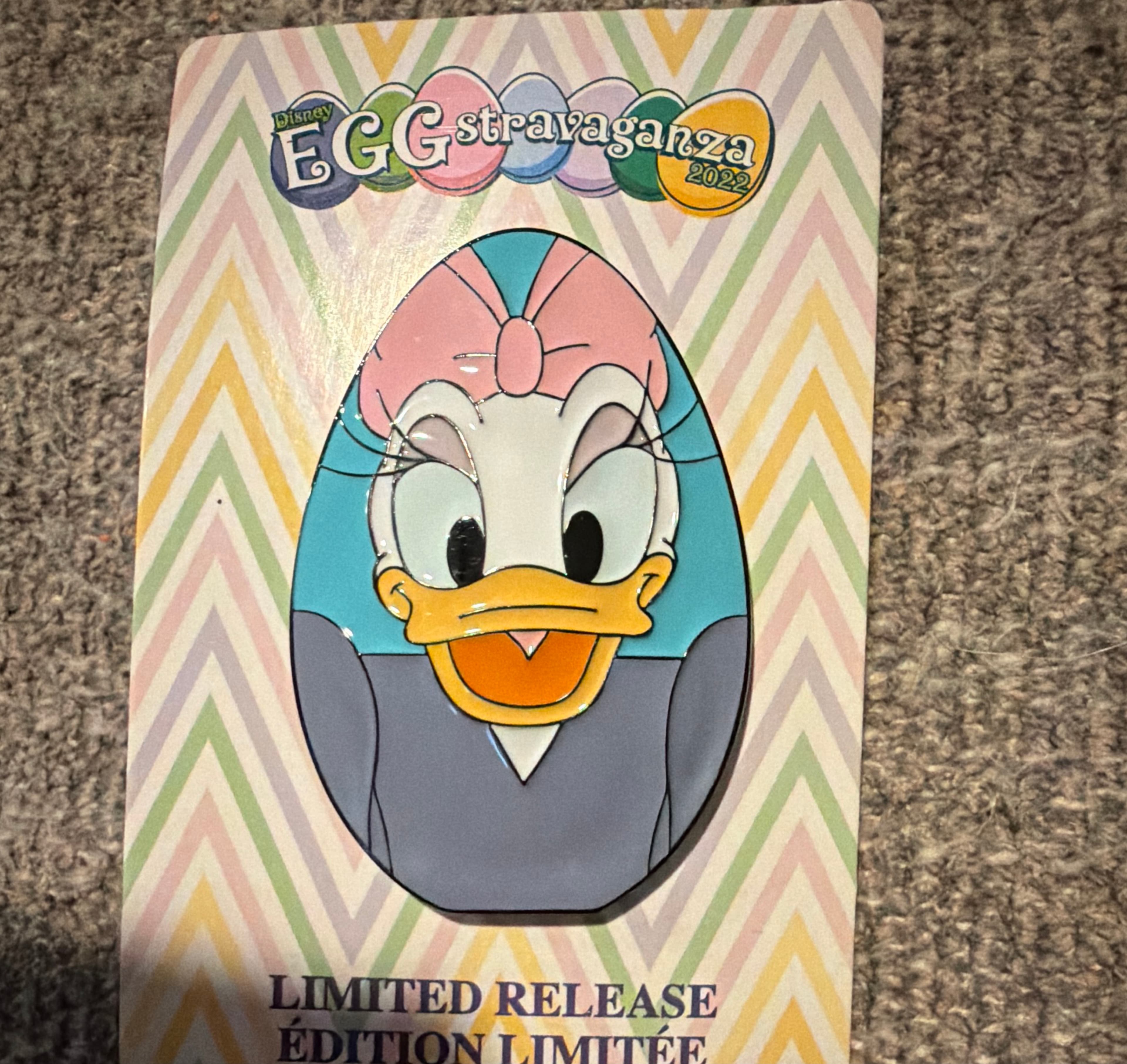Daisy Duck Eggstravaganza 2022 Limited Release Pin front