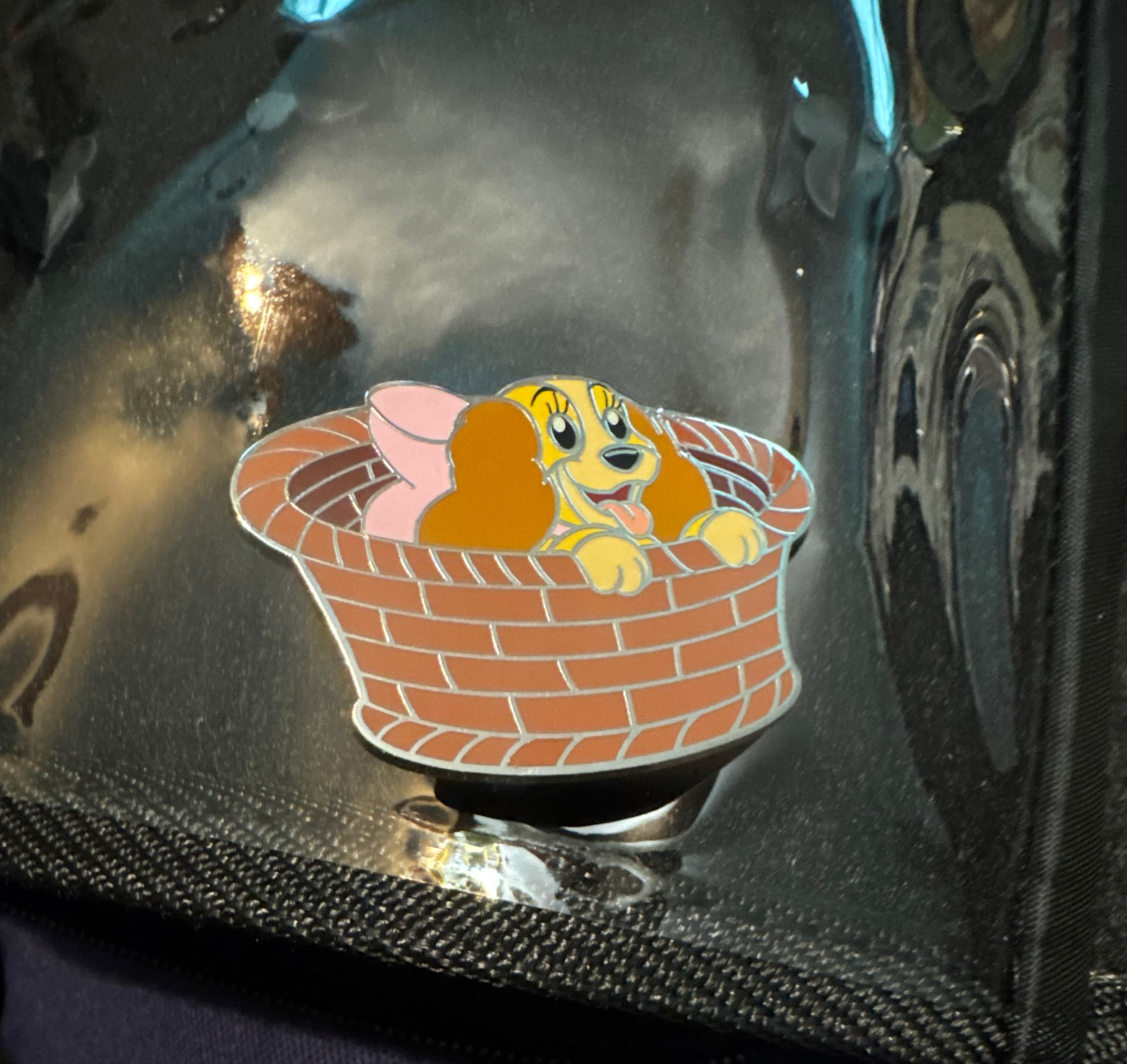 Baby Lady in basket - Lady and The Tramp front