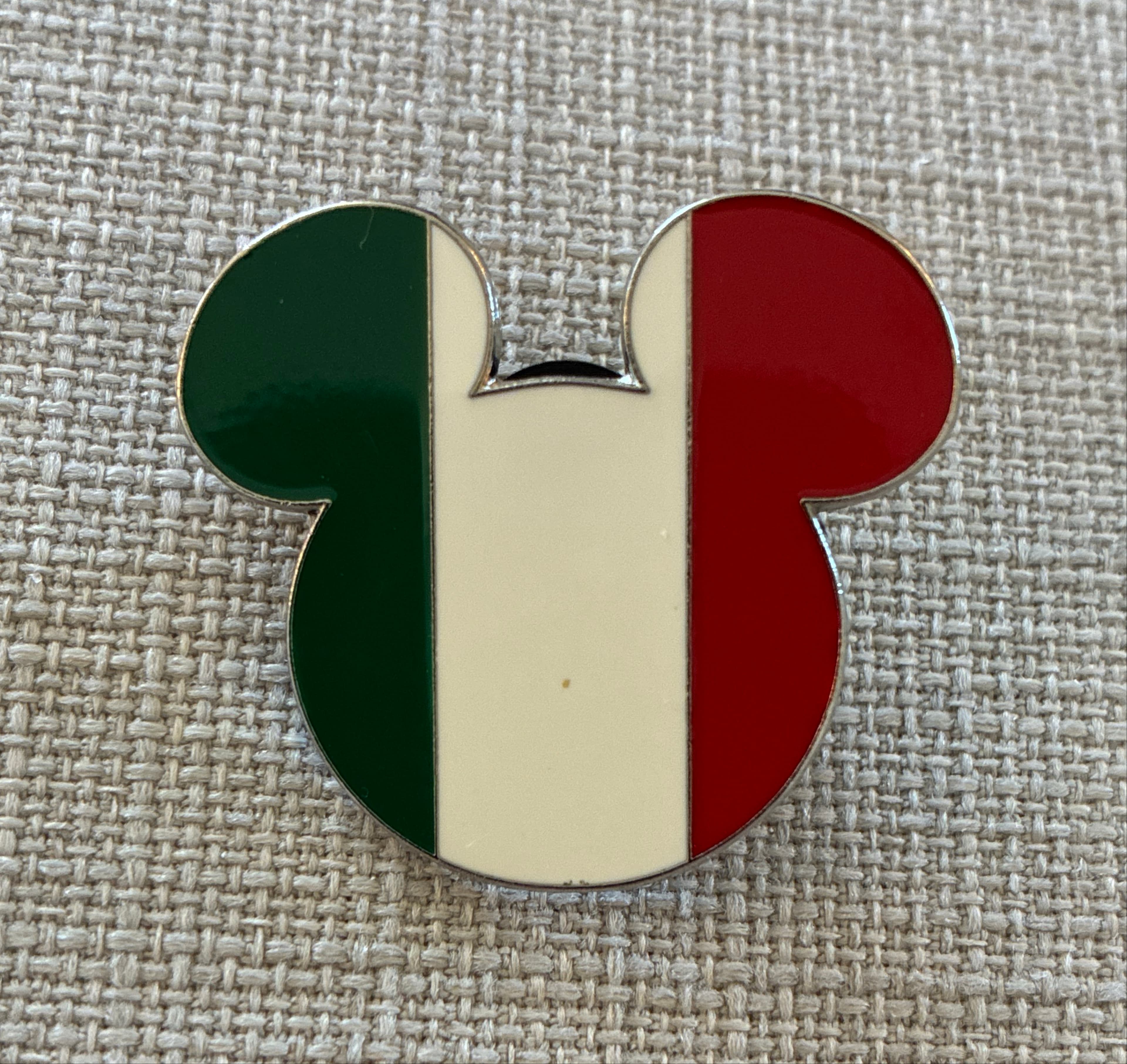 Mickey Head Icon - Italy Flag - Epcot World Showcase front