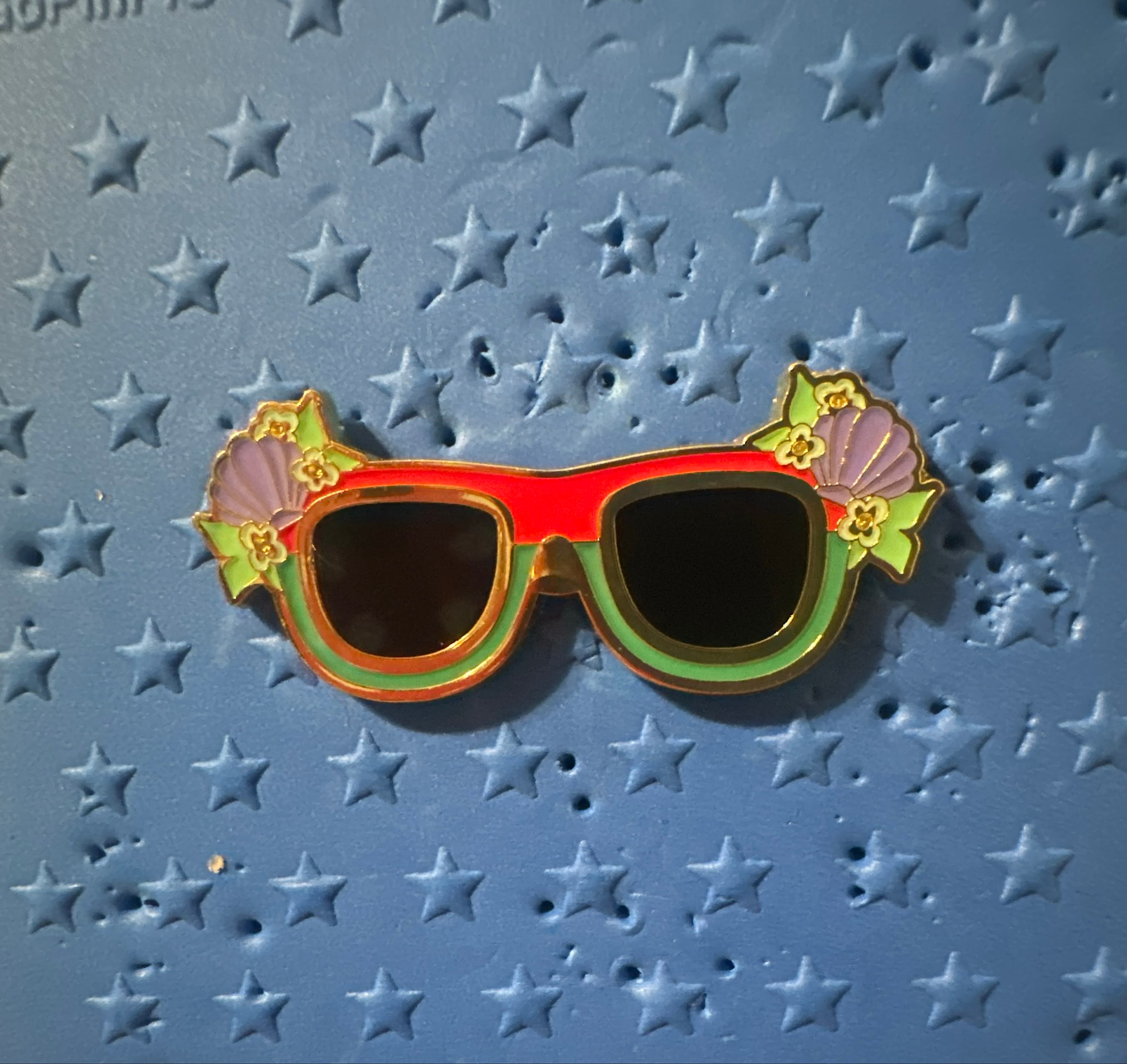 Disney Princess Sunglasses Mystery Pin - Ariel Little Mermaid front