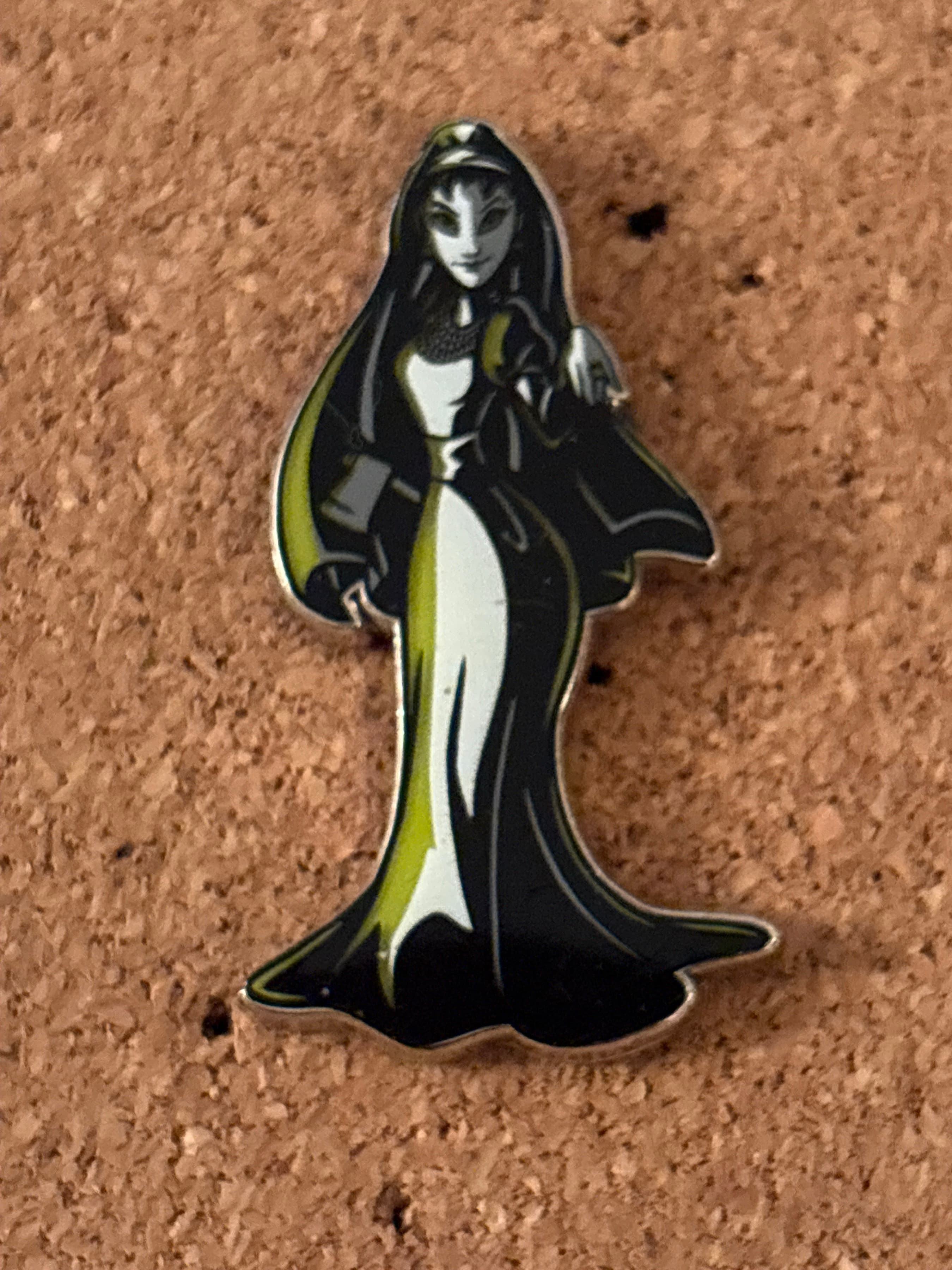 The Bride Flashing Ring - The Haunted Mansion Mystery Collection 2020 front