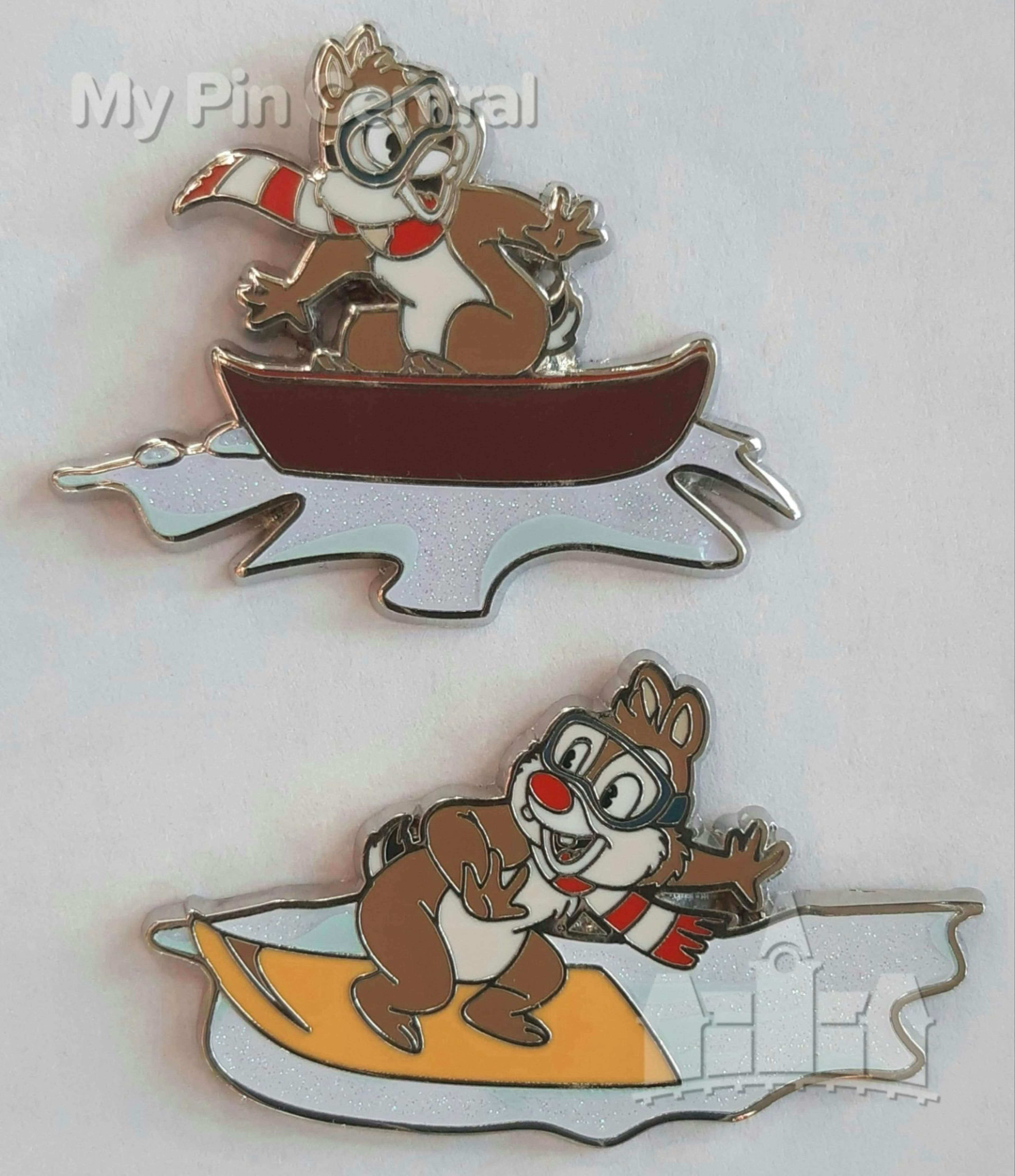 Chip 'n Dale Snowboarding Pin Set - Christmas 2021 front