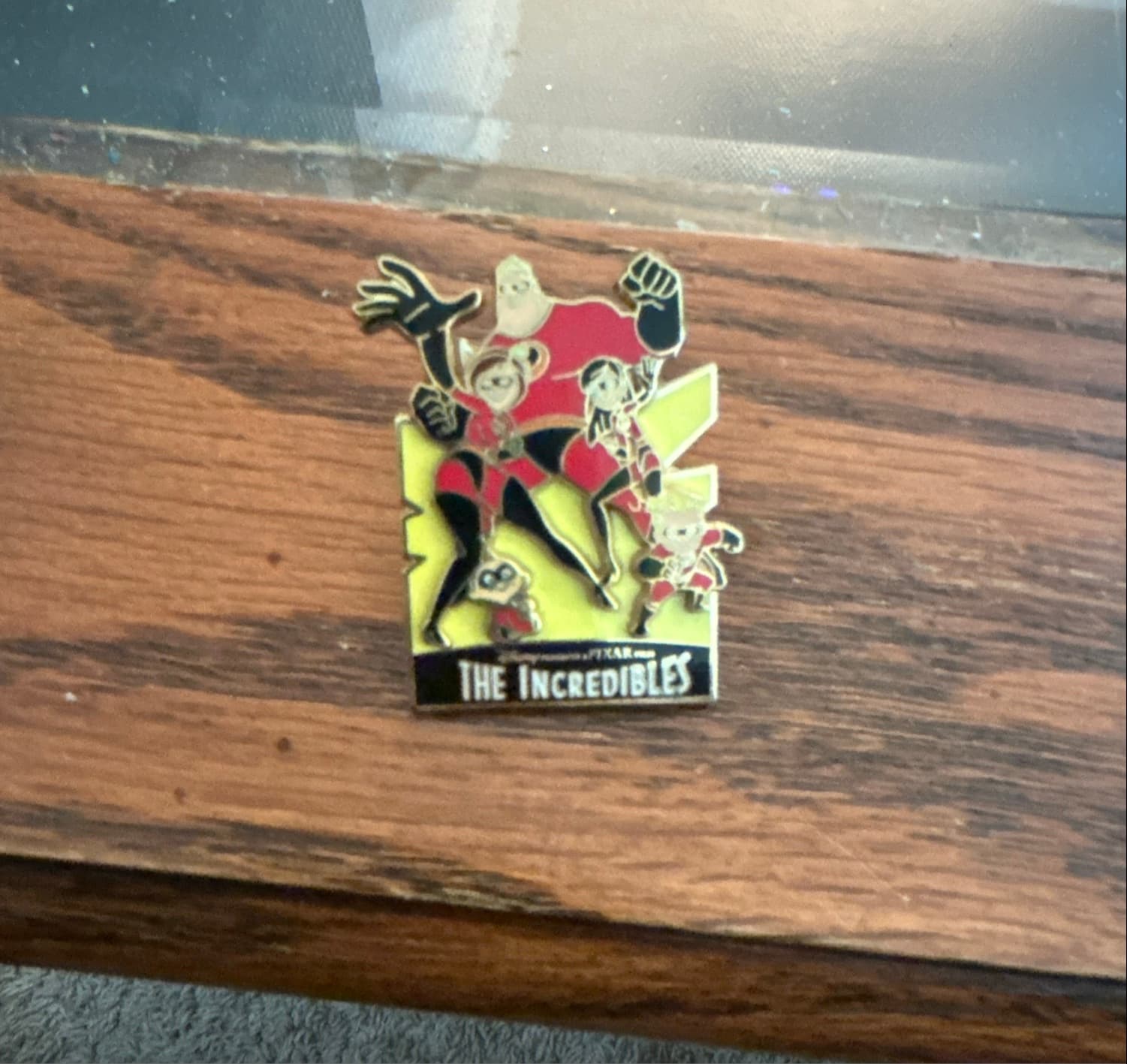 The Incredibles Family Pin front