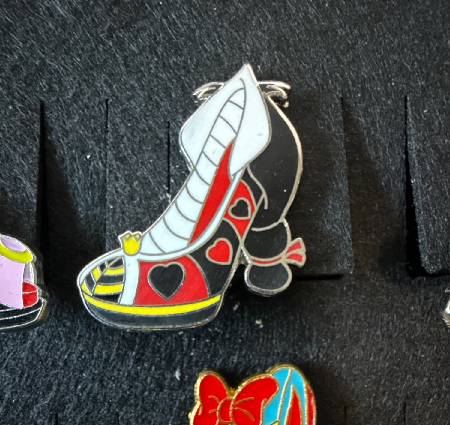Queen of Hearts High Heel Shoe Pin front