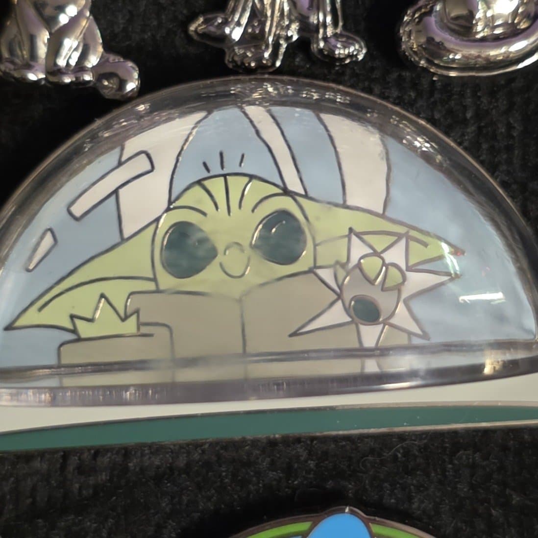Grogu in Razorcrest Dome Pin front
