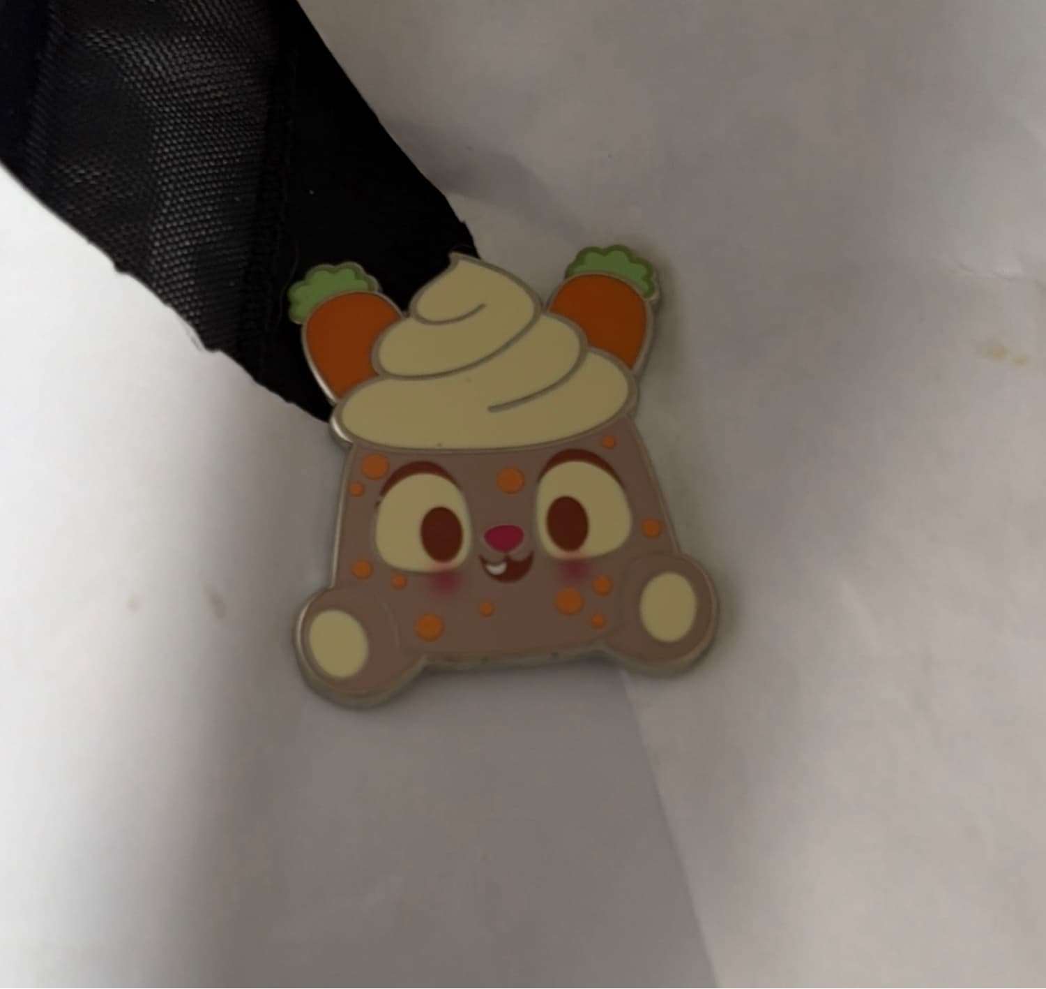 Judy Hopps Carrot Cake Zootopia Munchling Mystery Pin front