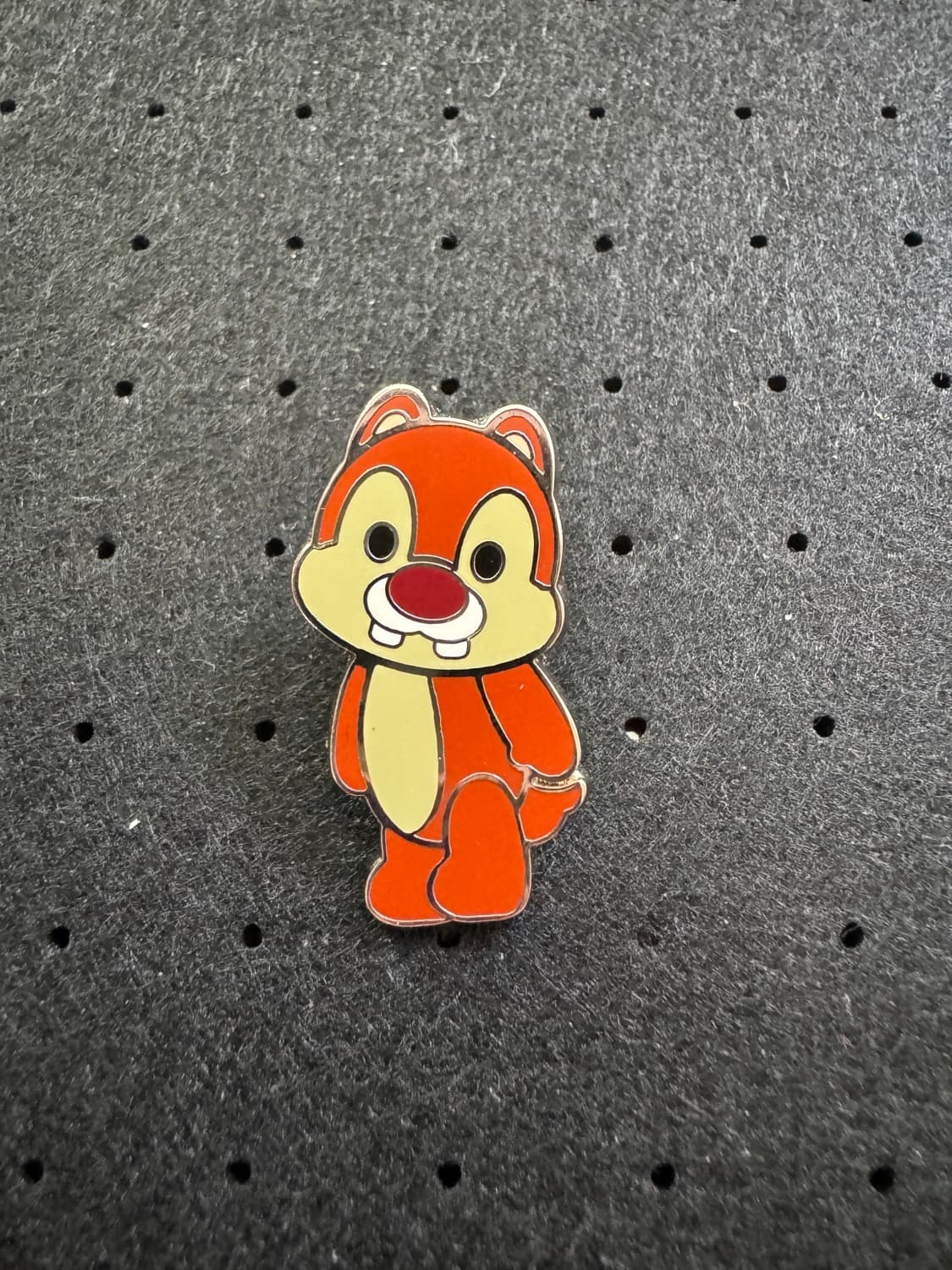 Dale - Cute Characters Mini-Pin front