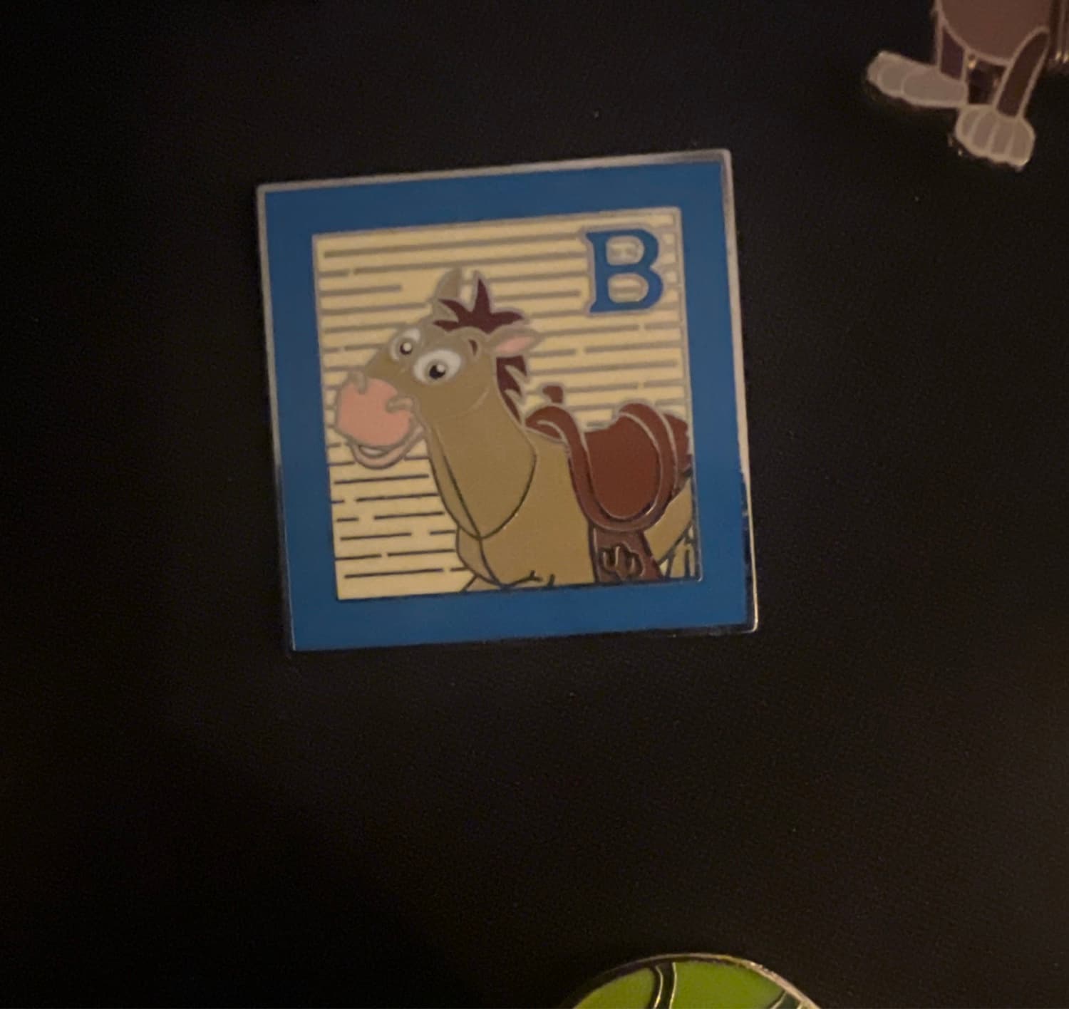 Bullseye 'B' - Toy Story Character Blocks Mystery Series front