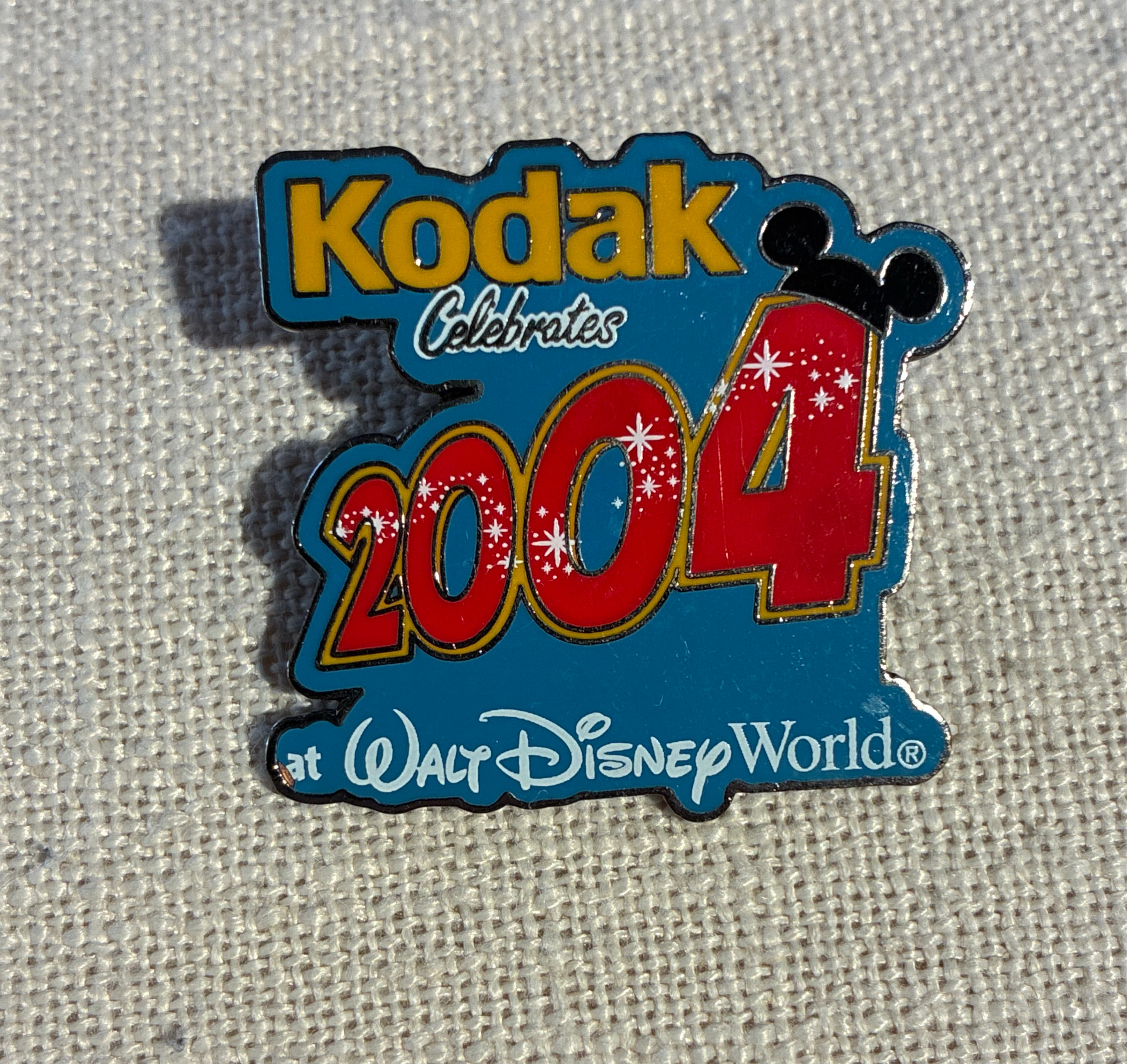 Kodak Celebrates 2004 at Walt Disney World Pin front