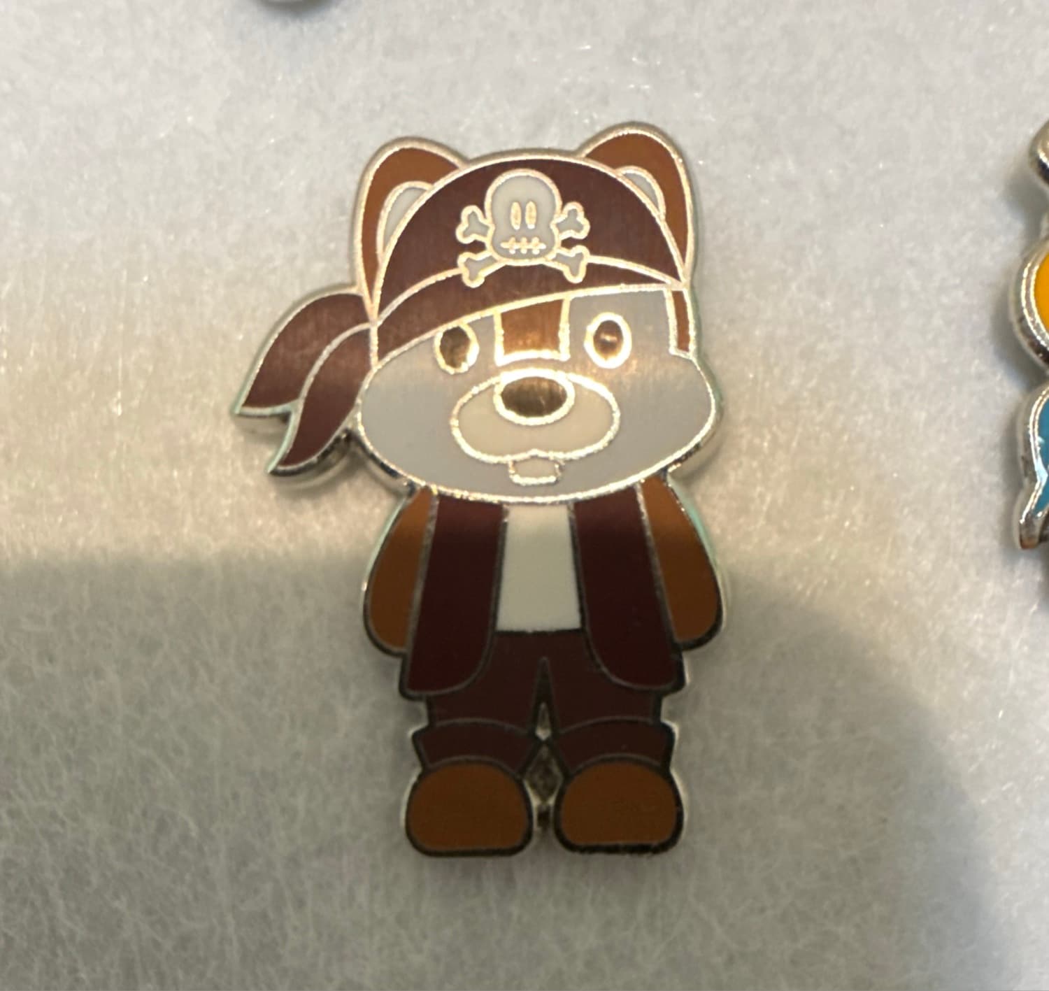 2007 Disney Chip Pirates of the Caribbean Pin front