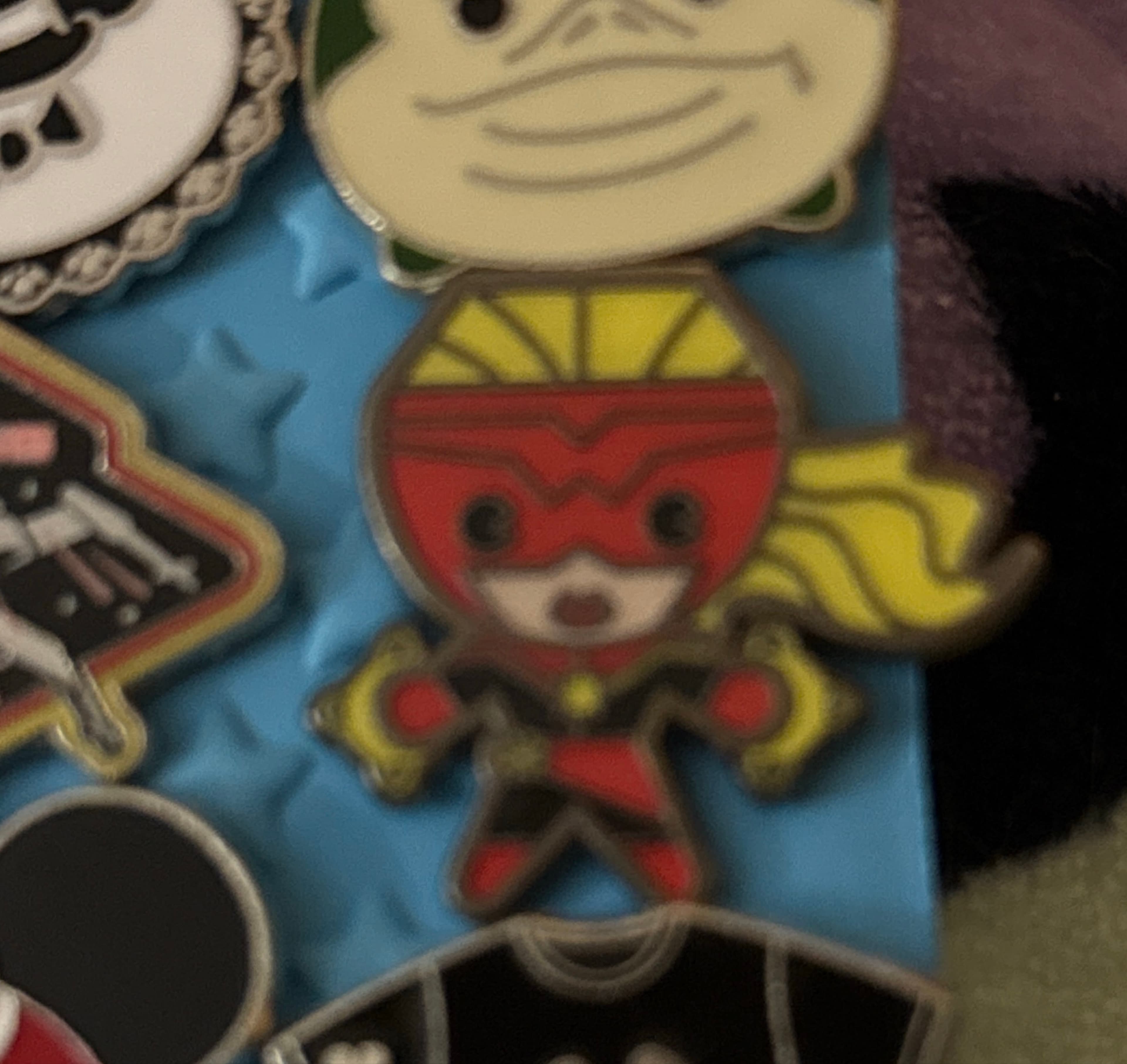 Captain Marvel - Marvel Chibi Kawaii Mystery Pin Set front
