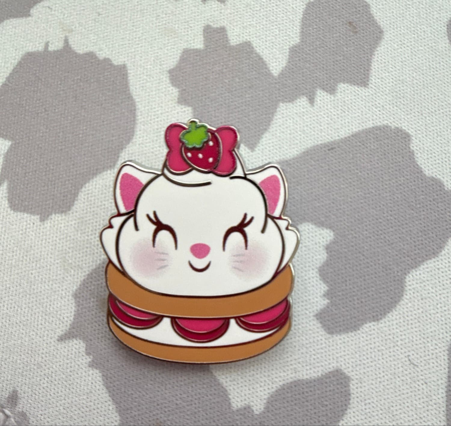 Marie Strawberry Poundcake Munchling front