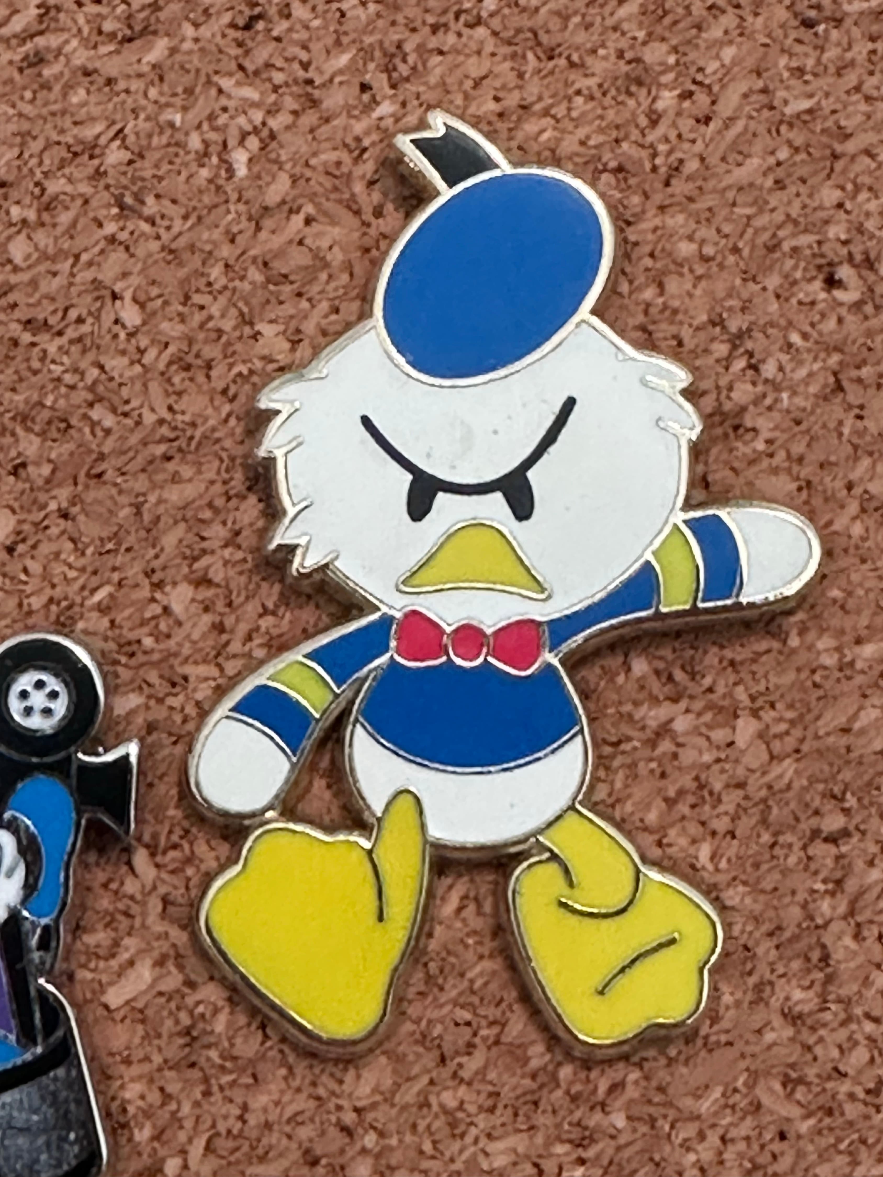 Donald Duck Flexible Characters Series Pin front