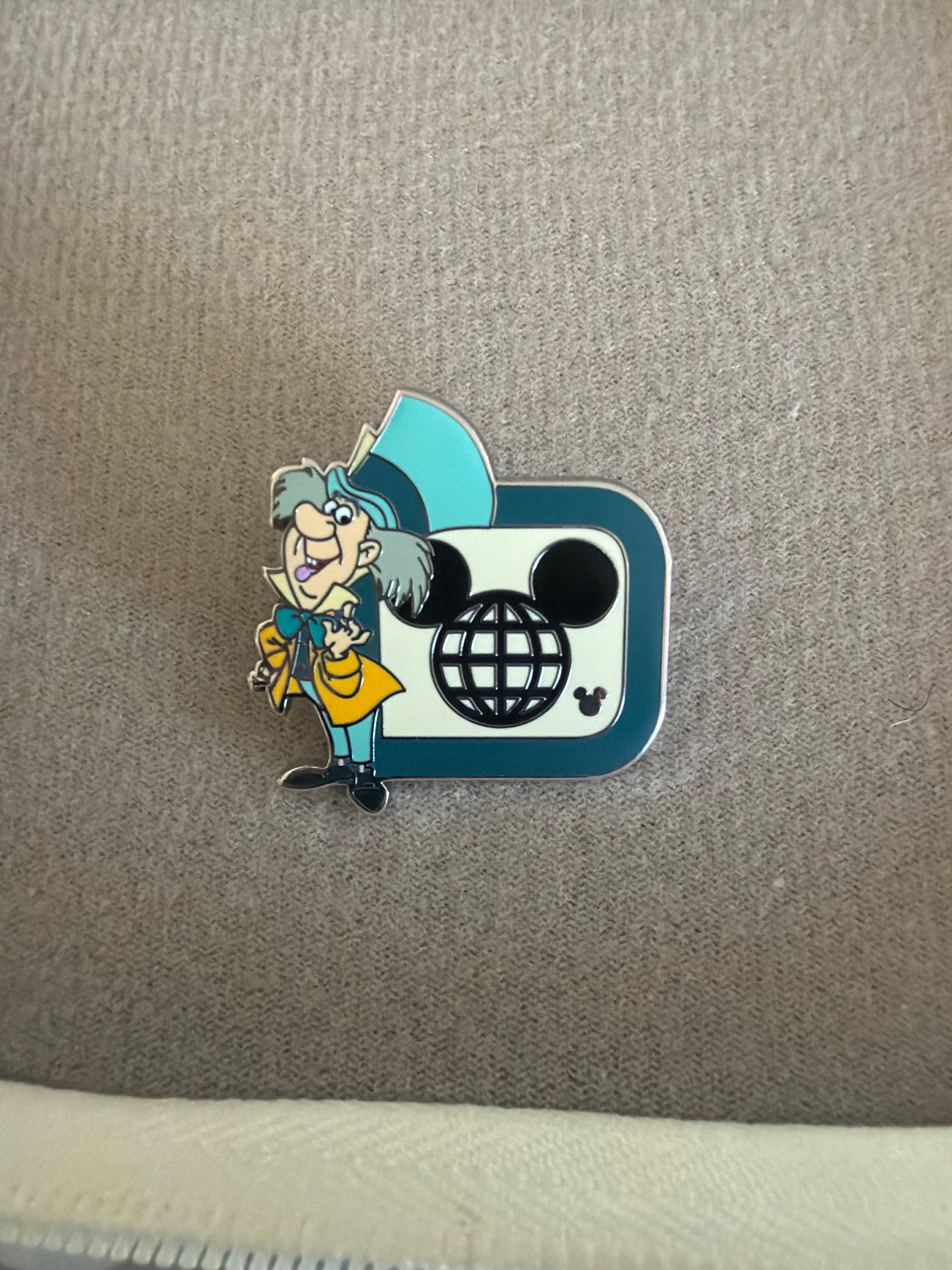 Mad Hatter Walt Disney World D front