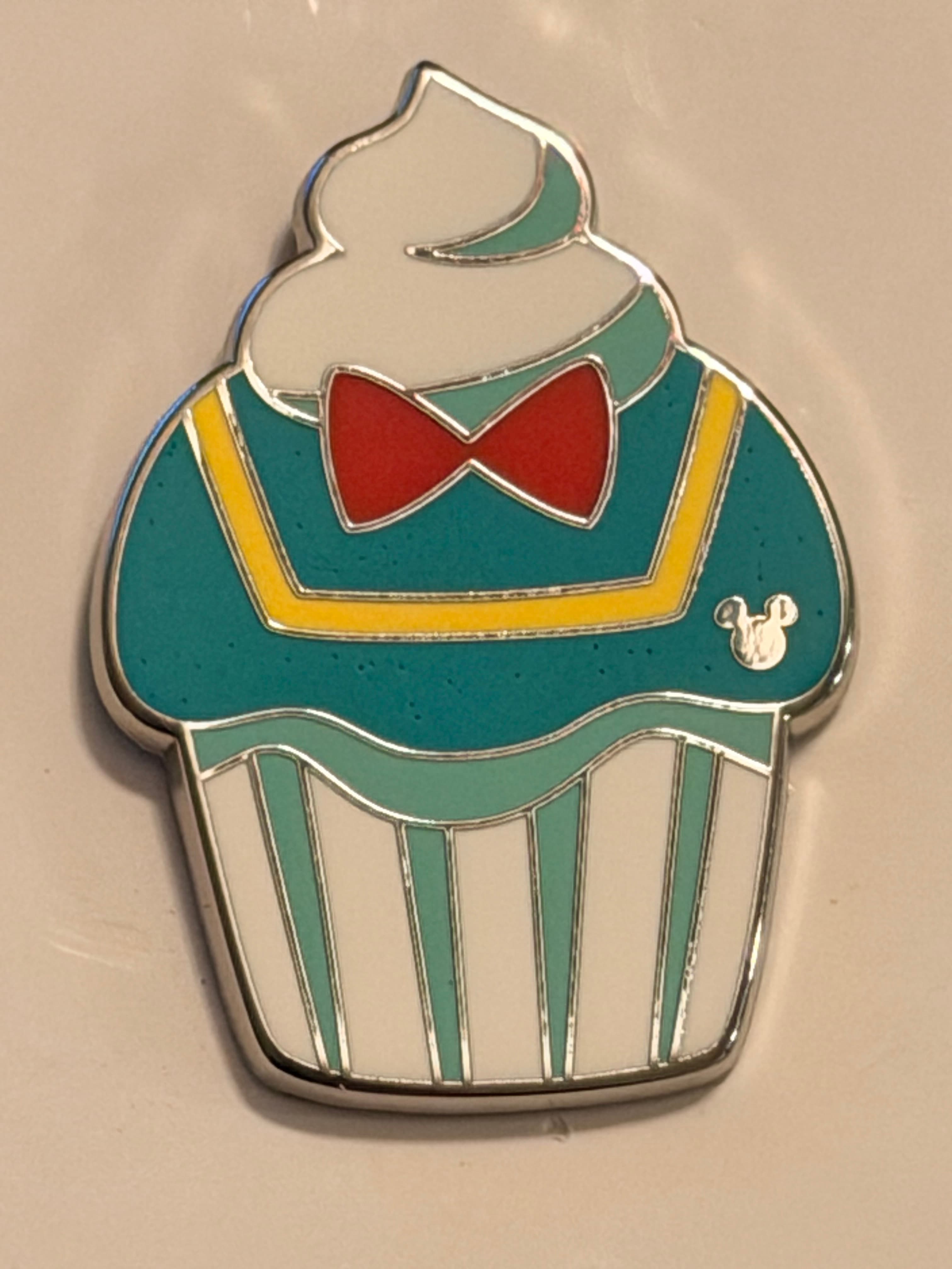 Donald Duck Cupcake front