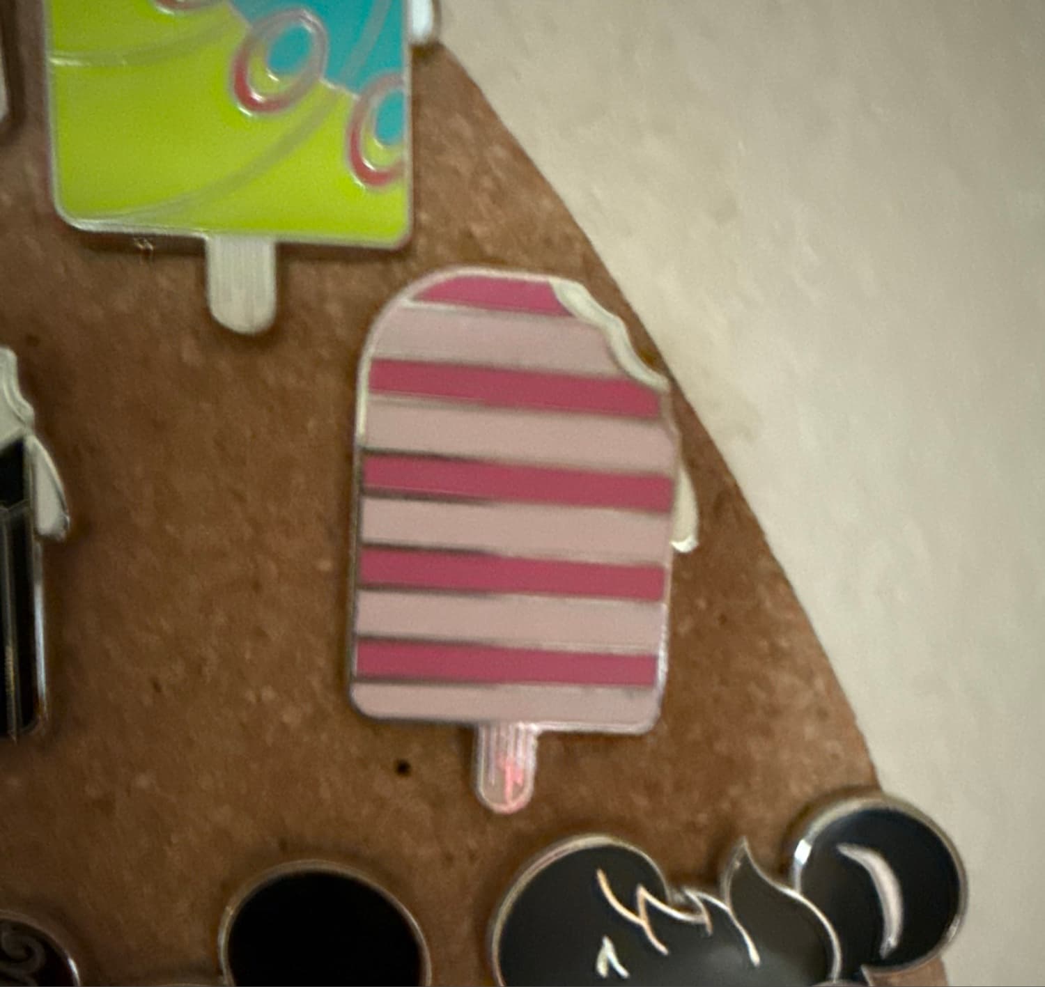 2018 Disney Mystery Pin Ice Cream Bar Popsicle Treat Wonderland's Cheshire Cat front