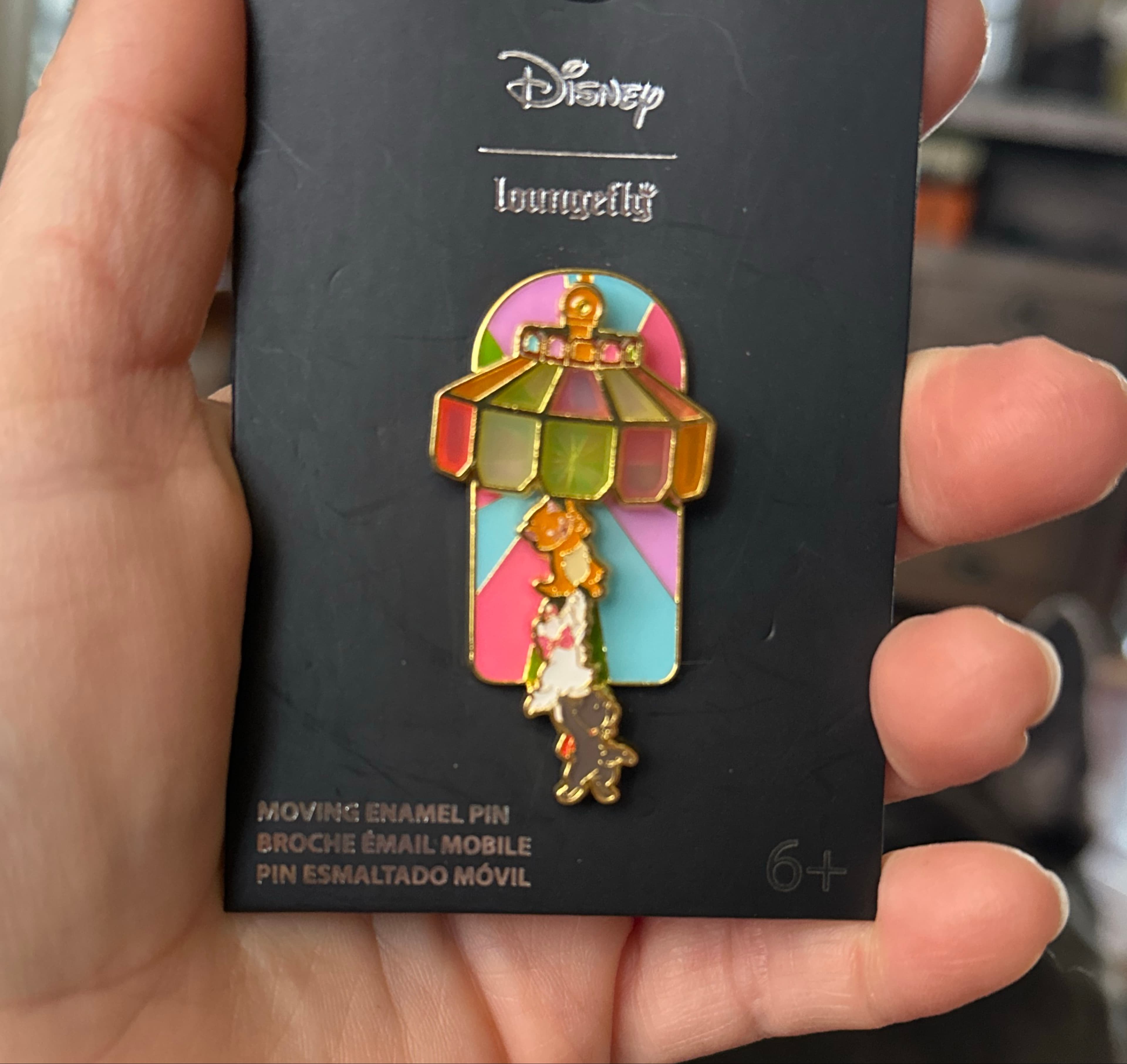 The Aristocats - Kittens Swinging from Lamp front