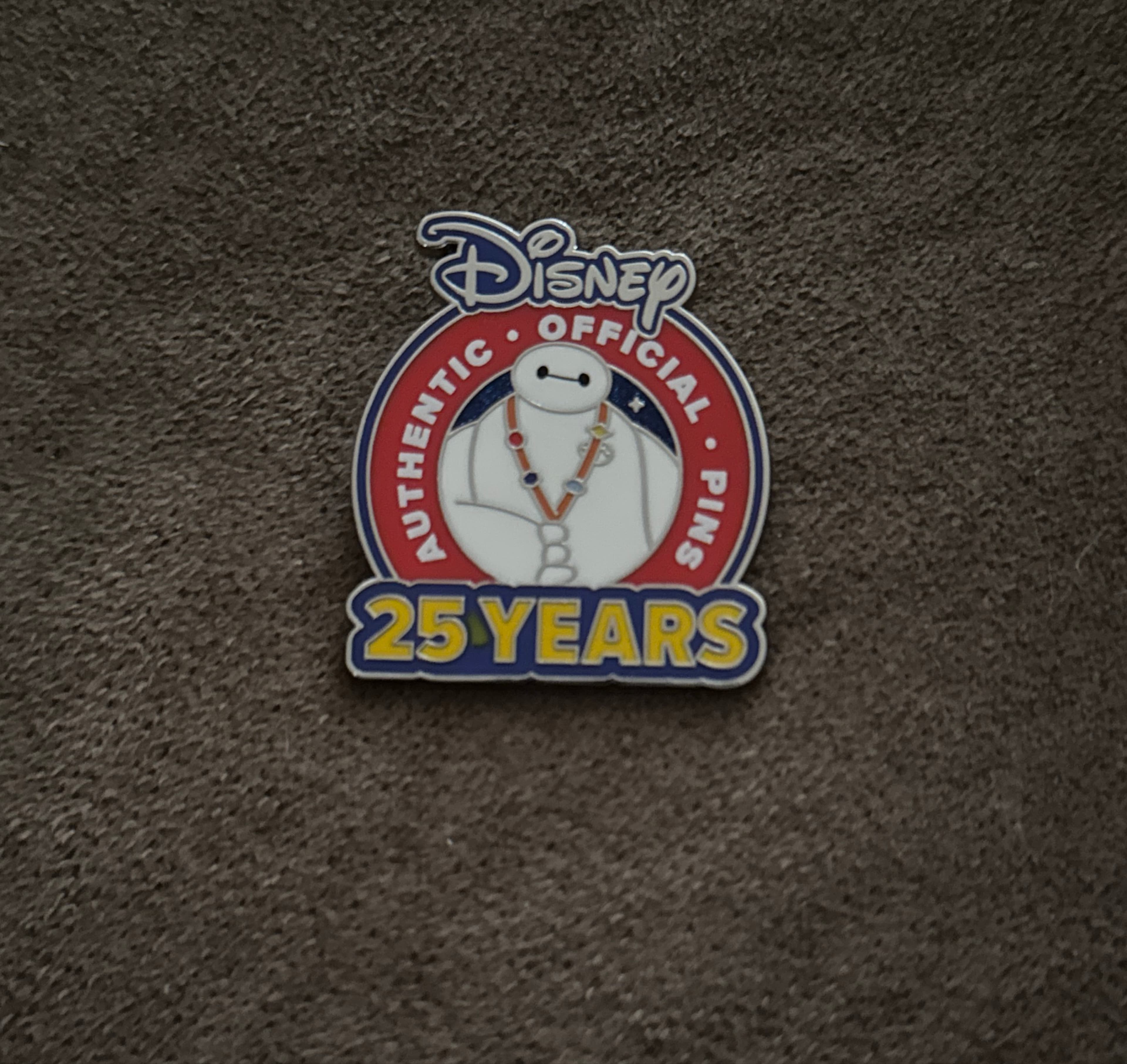 Baymax - 25 Years of Disney Pin Trading Mystery Set front
