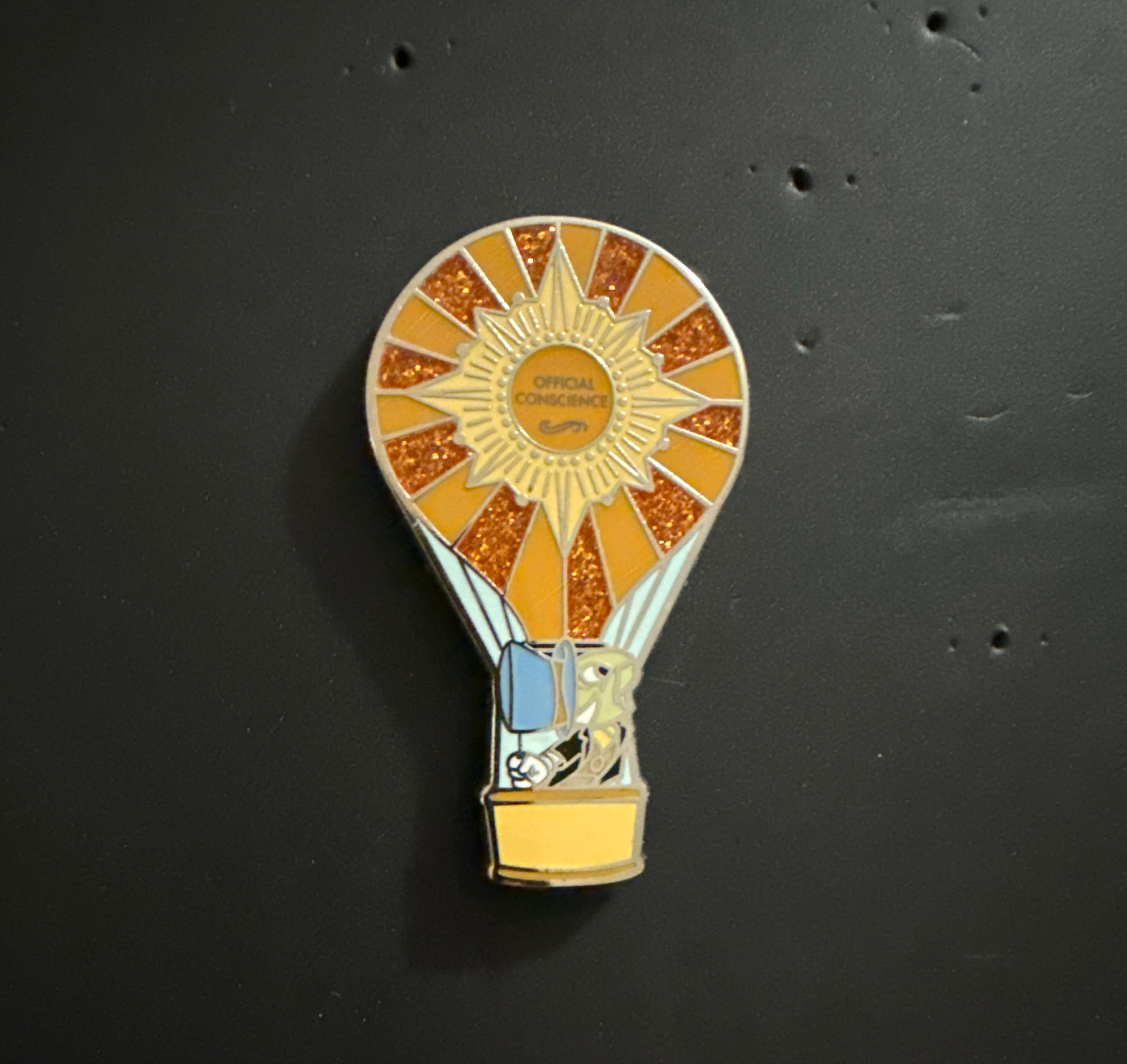 Jiminy Cricket Hot Air Balloon - Adventure is Out There Mystery Pin Set front