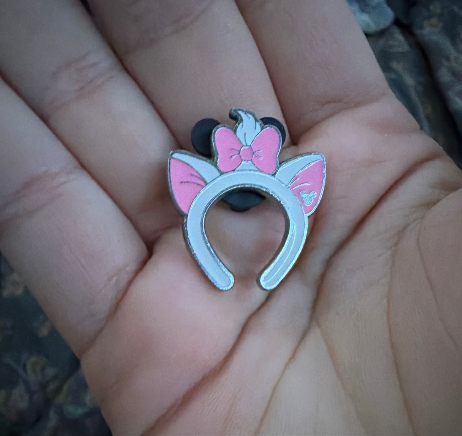 Marie Kitten Headband Pin front
