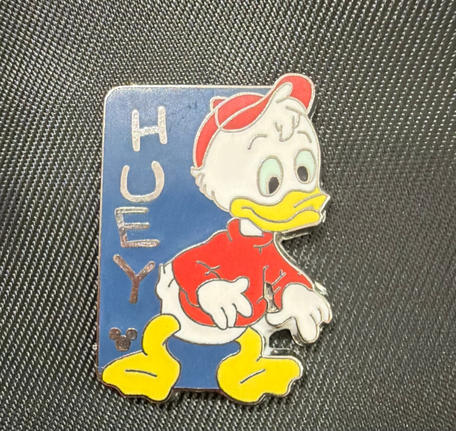 Huey (Donald's Nephew) - Hidden Mickey Vertical Text Pin front