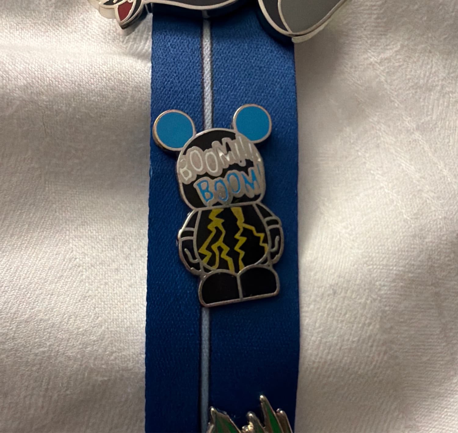 Vinylmation Jr Mystery Series #5 This and That - Thunder and Lightning front