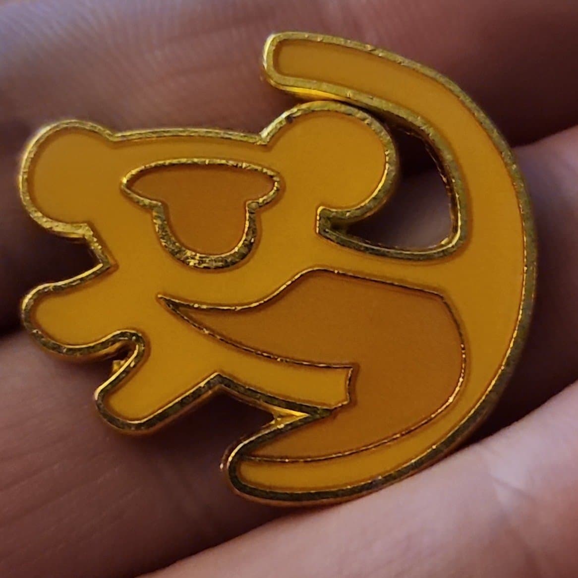 Simba's Silhouette front