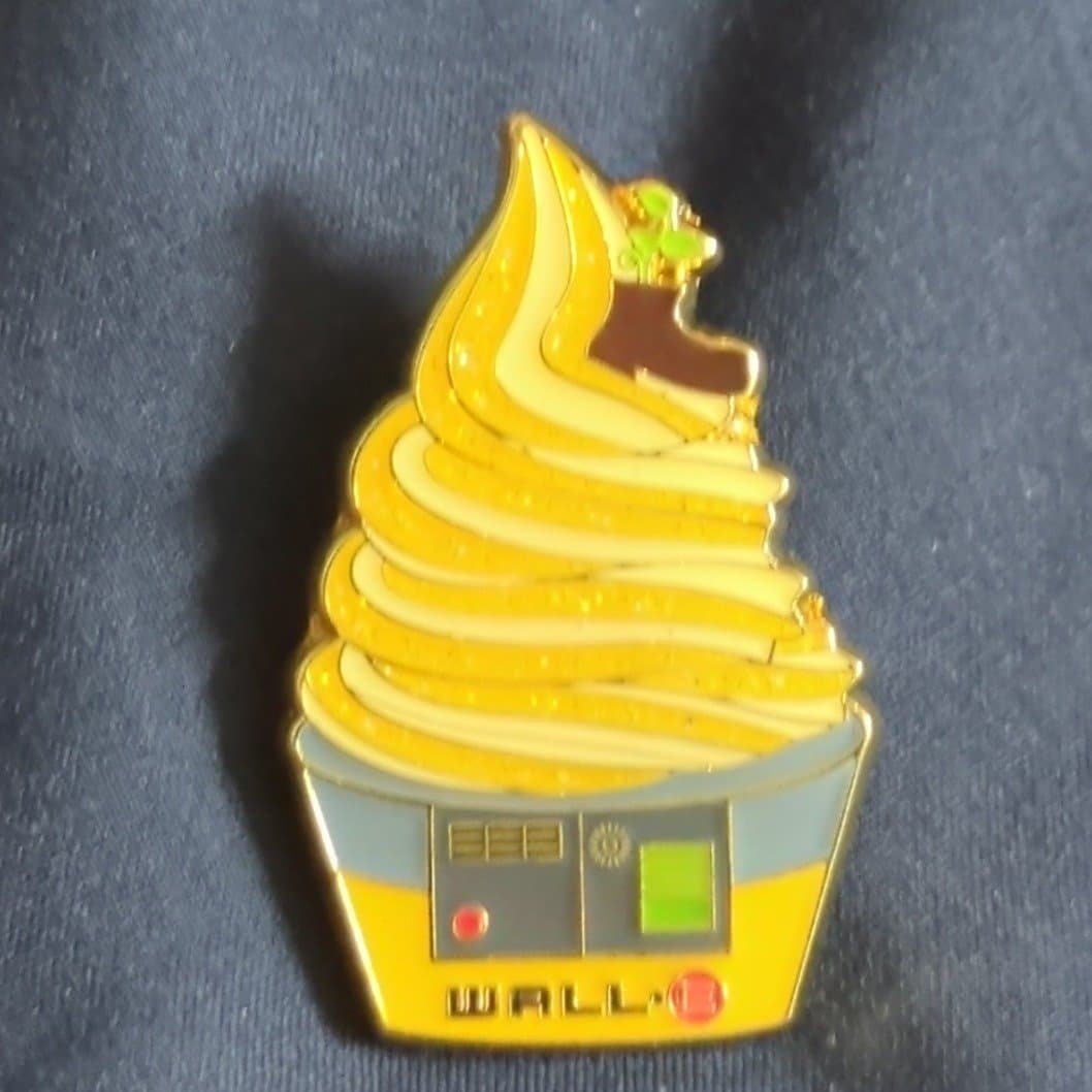 Disney Pixar Character Soft Serve Glitter - Wall-E front